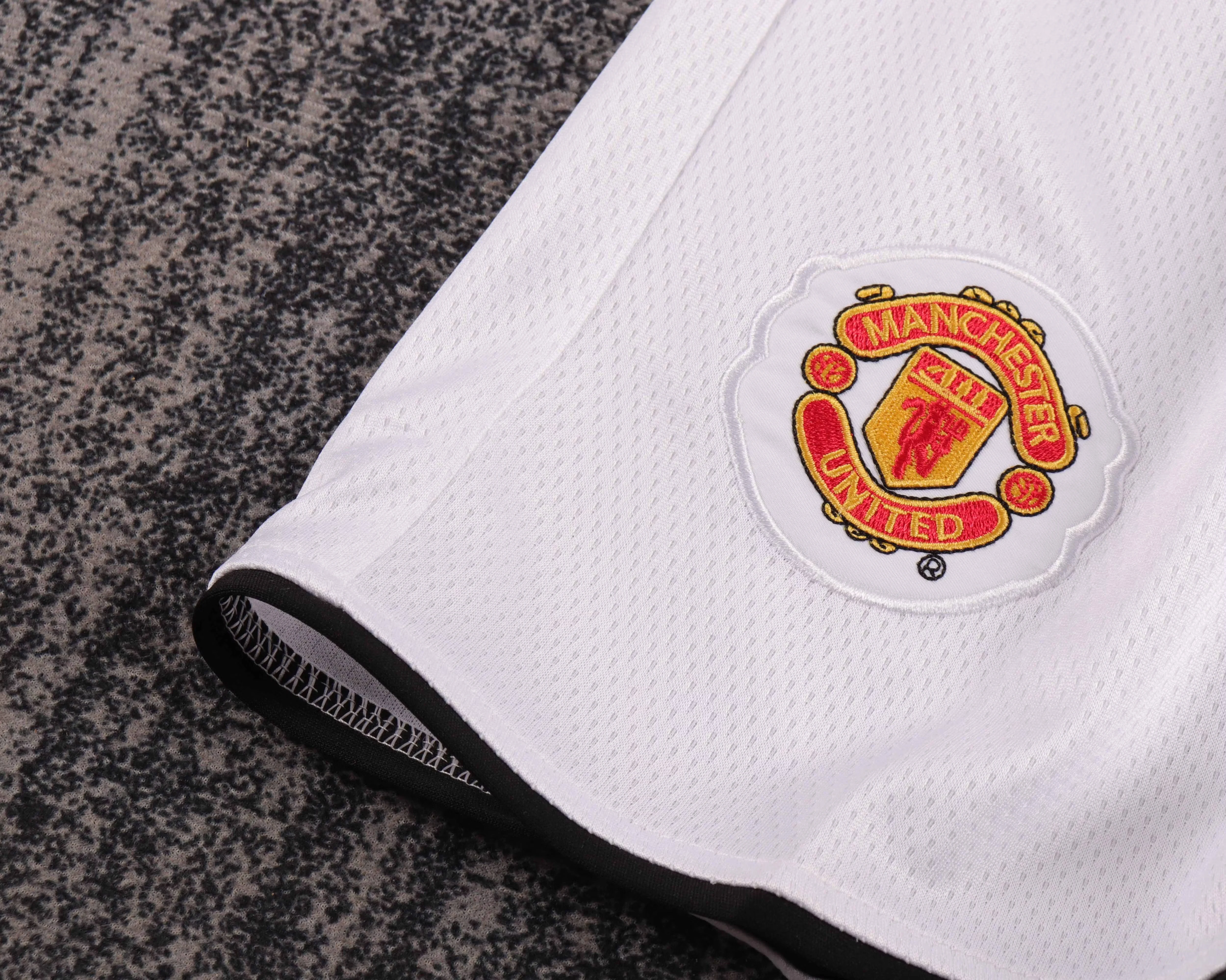 2007-08 Manchester United Home League Edition Retro Shirt - Kids Size view 3