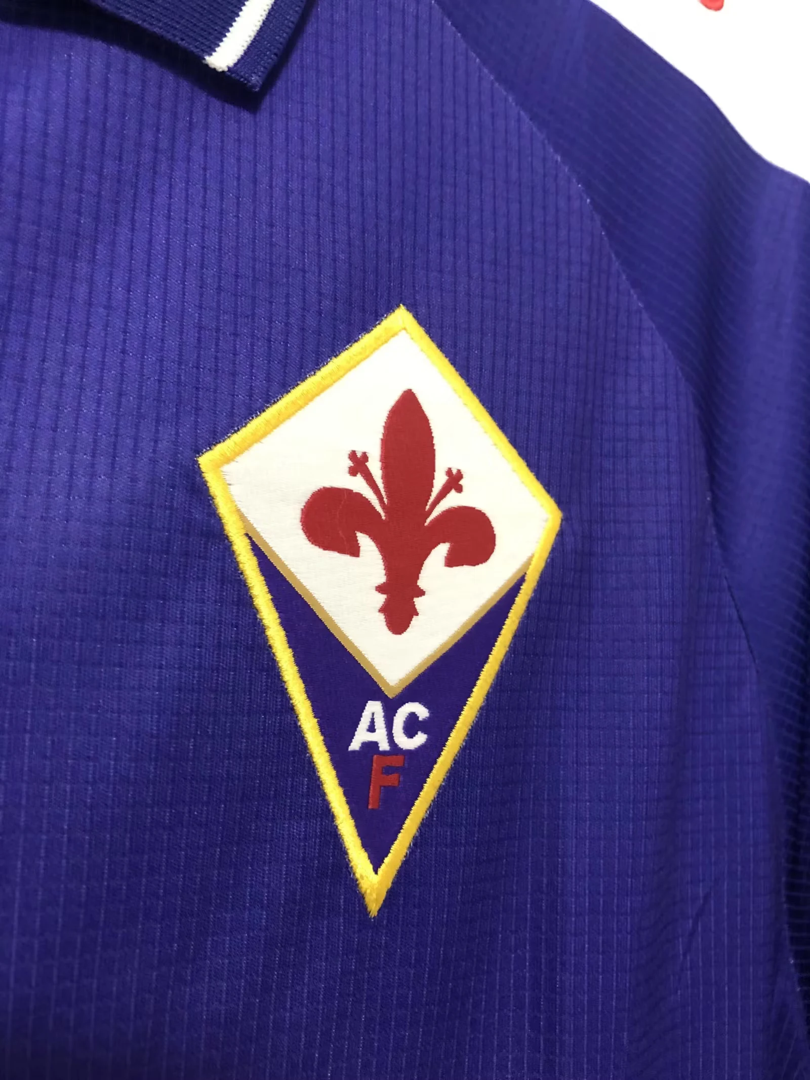 1998-99 Fiorentina home retro jersey view 5