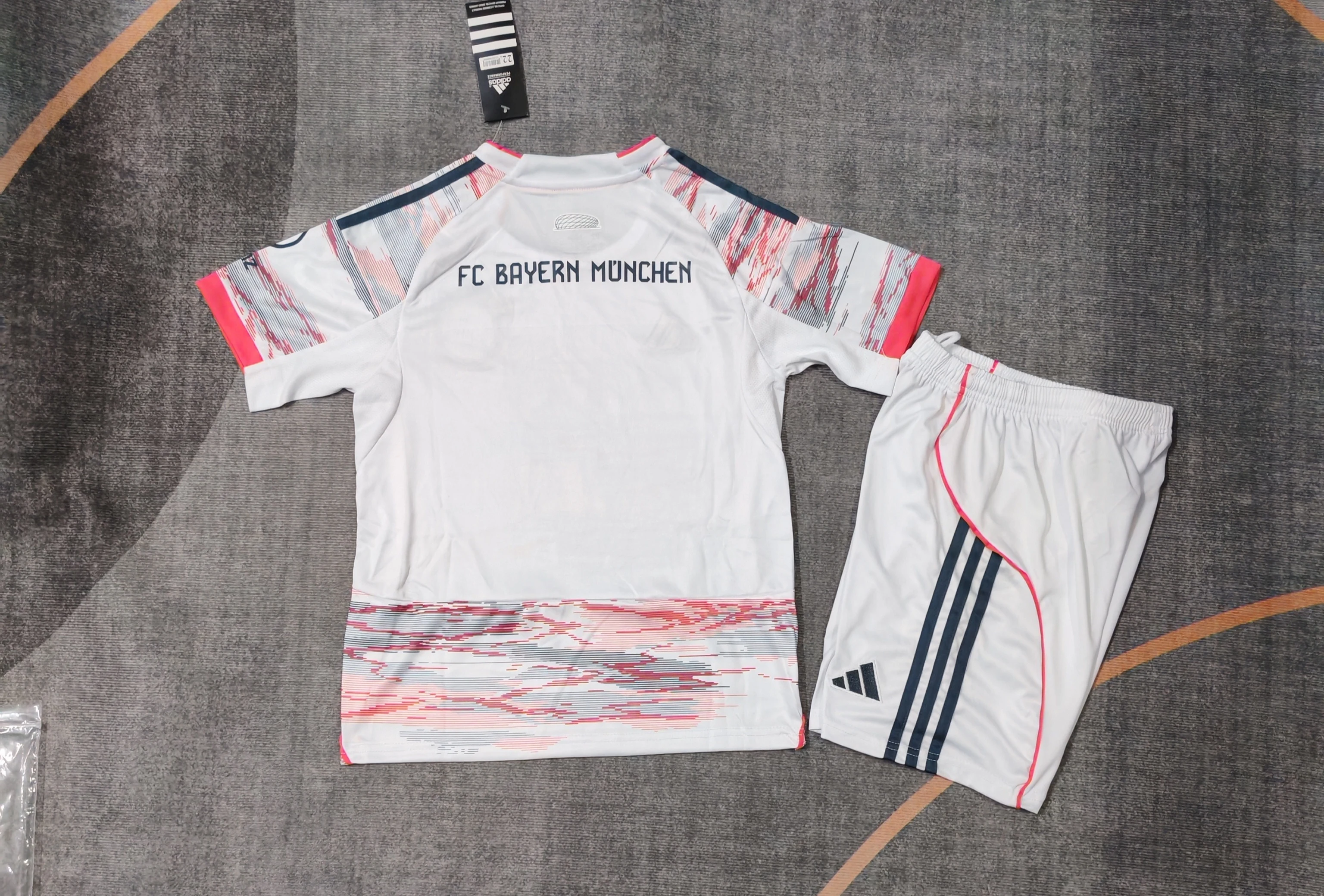 2025-26 Bayern Munich Away Jersey – Kids' view 2