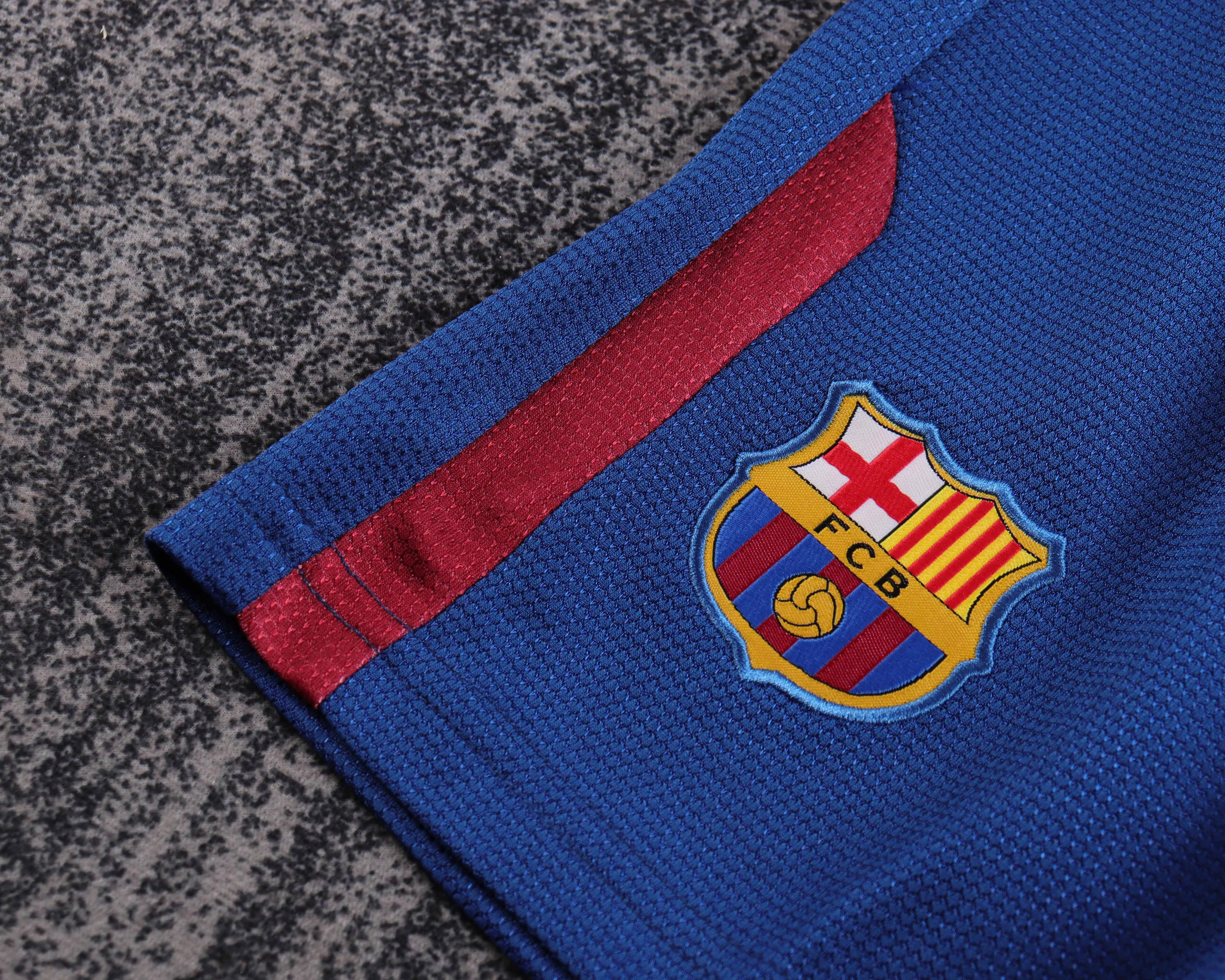 2008-09 Barcelona Home Champions League Retro Shirt - Kids Size view 9