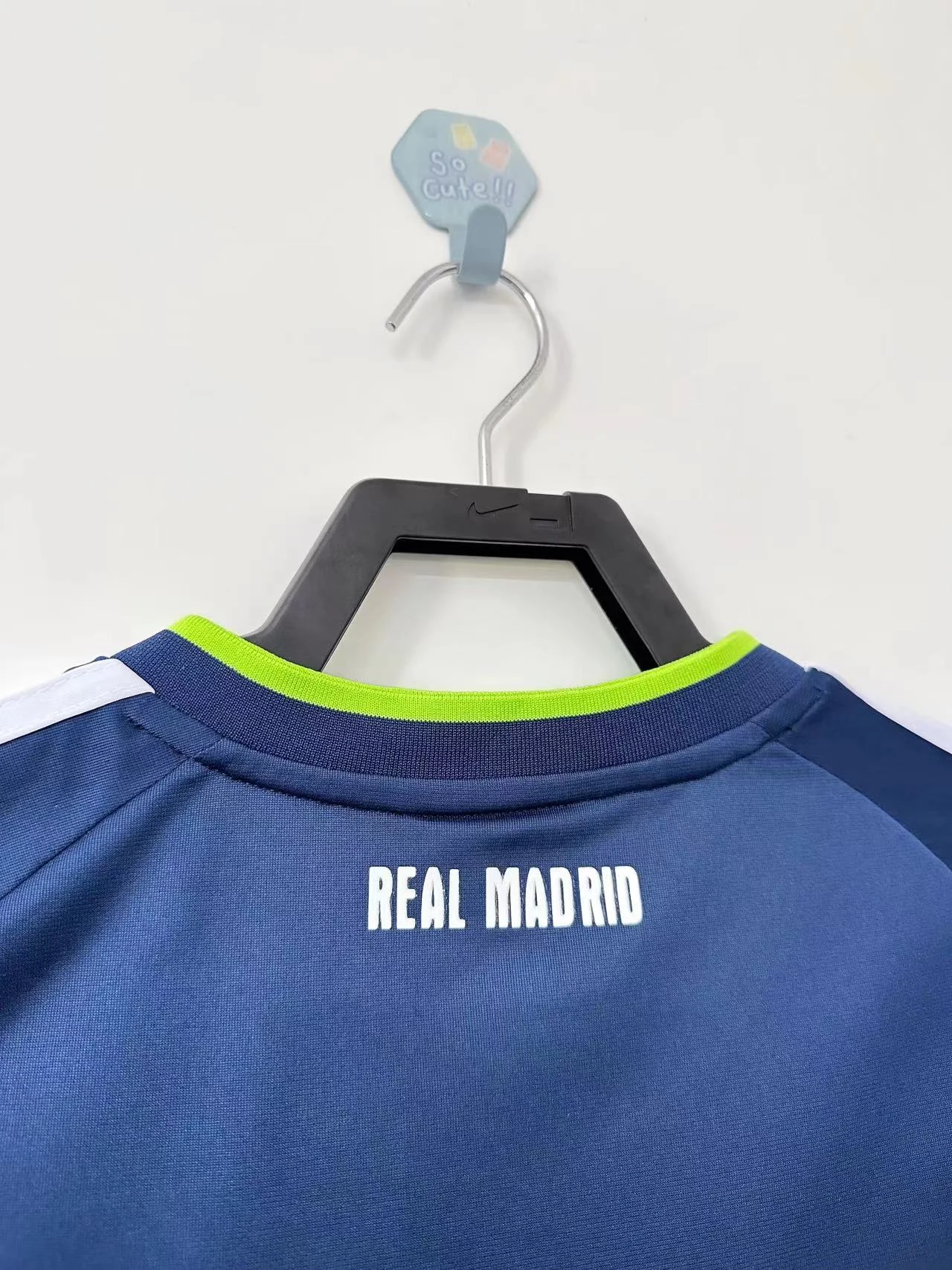 2010-11 Real Madrid Away Retro Jersey view 12