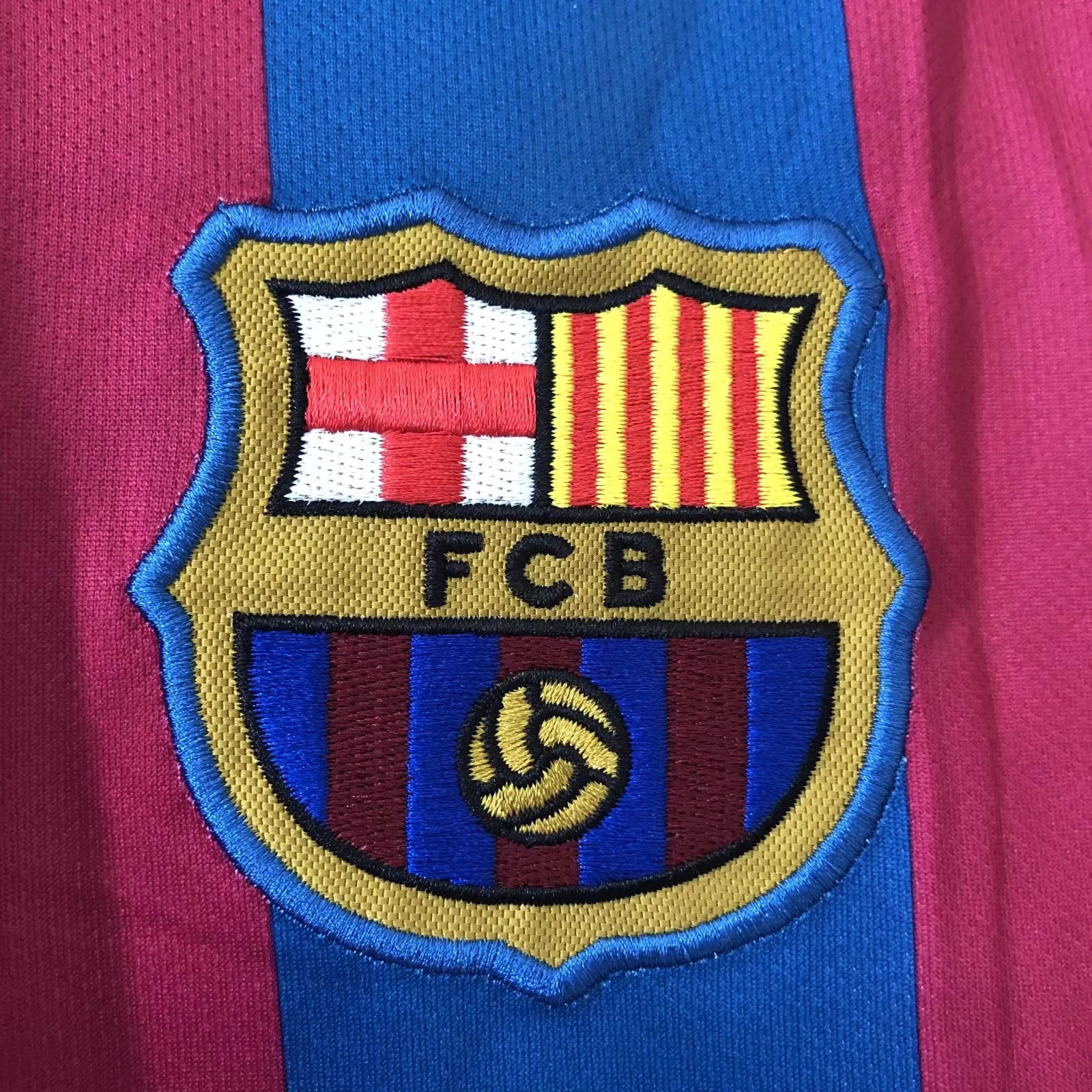 2005-06 Barcelona Home Retro Jersey - League Plate view 5