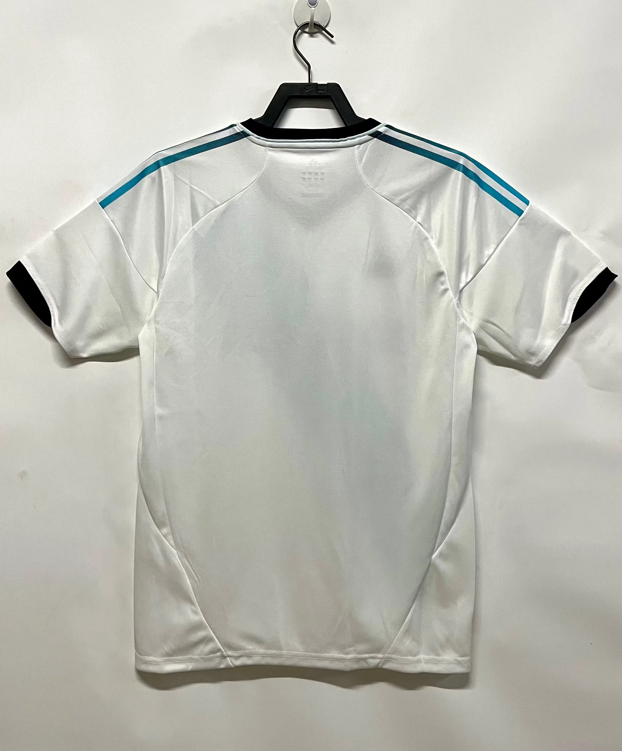 2012-13 Chelsea Away Retro Kit view 2