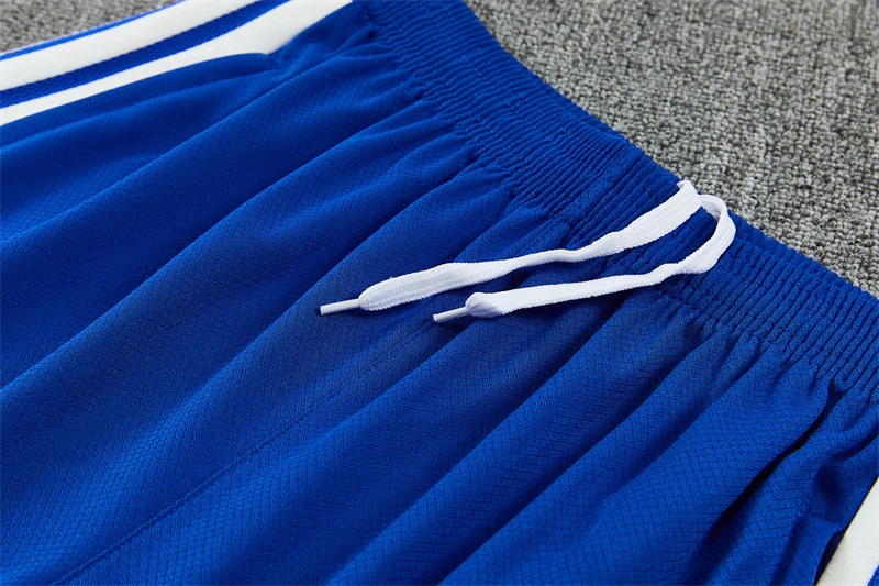 2026-27 Juventus light blue short-sleeved training jersey view 3
