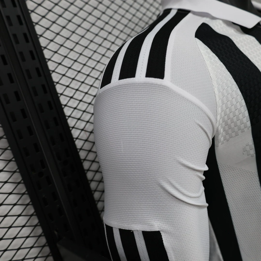 2026-27 Juventus Home Long-Sleeve Jersey - Player Version view 9