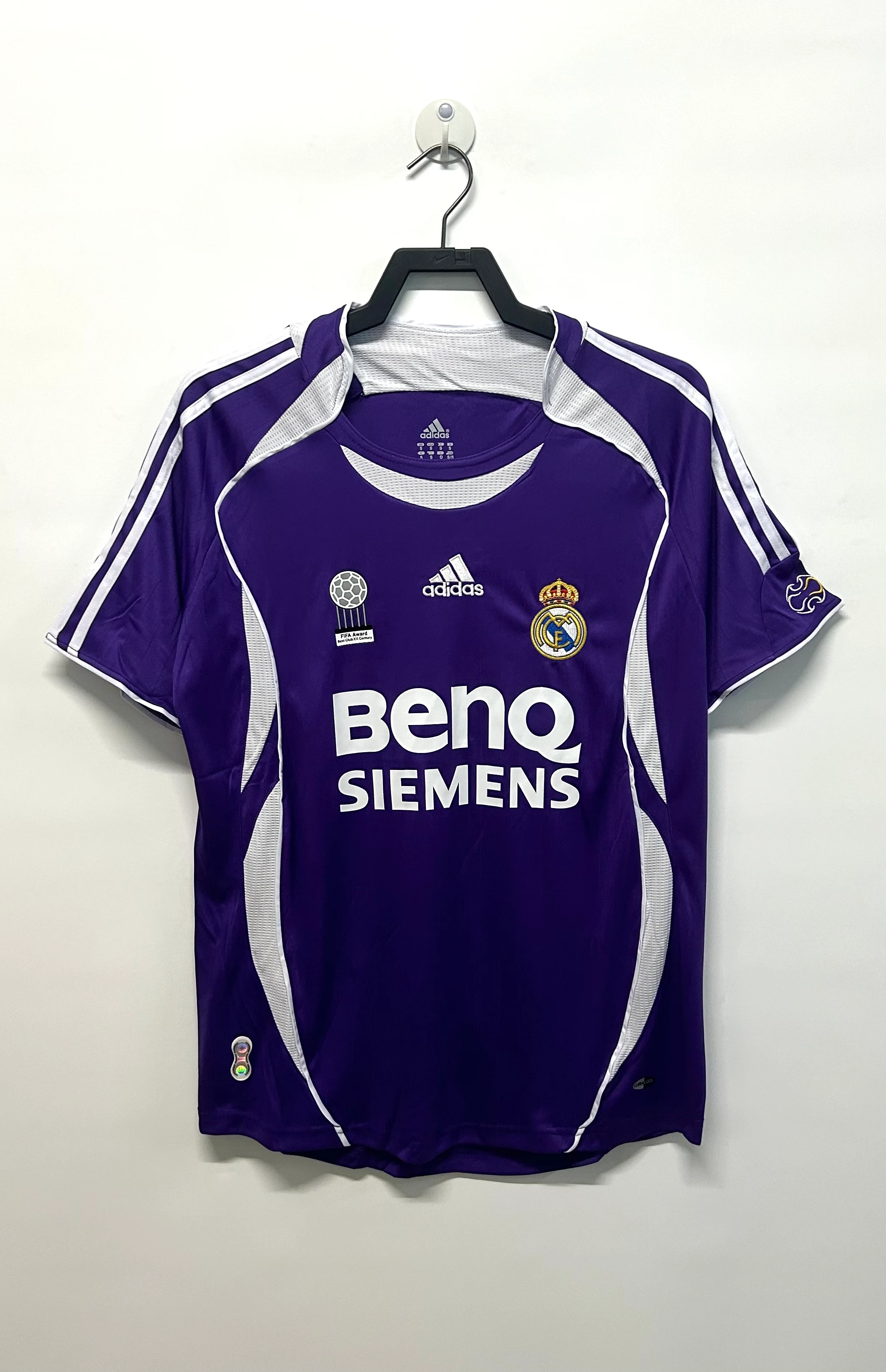 2006-07 Real Madrid Away Retro Jersey