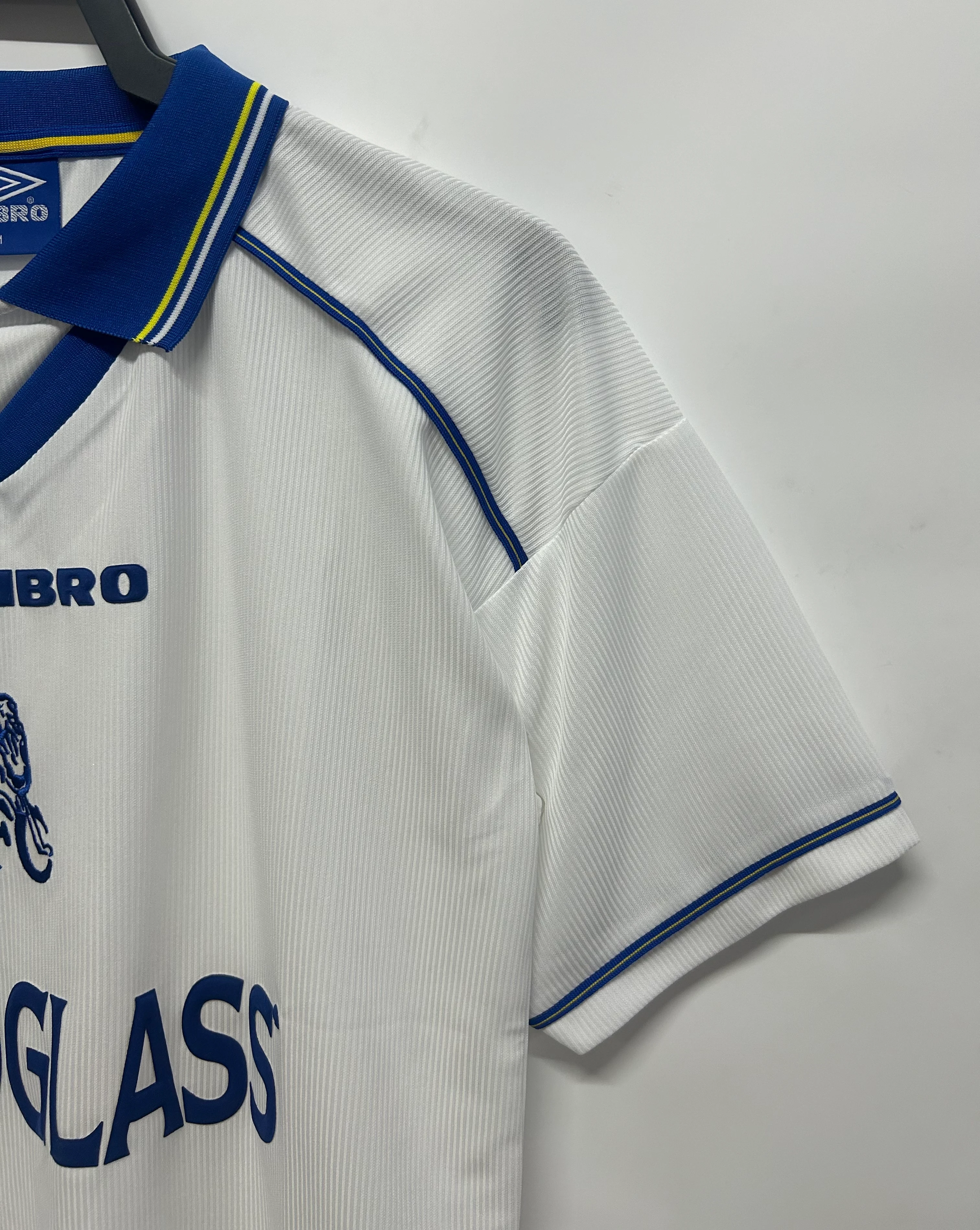 1998-00 Chelsea Away Retro Shirt view 4