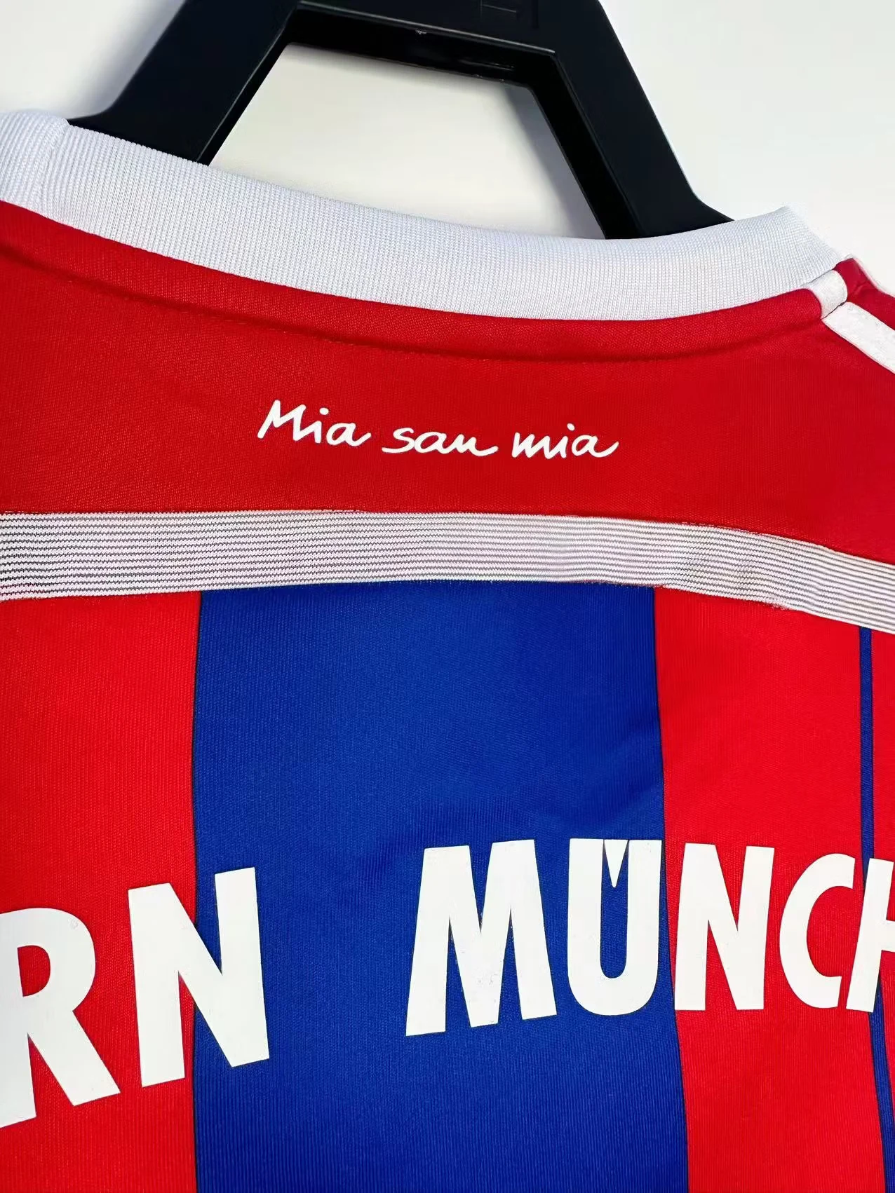 2014-15 Bayern Munich Home Retro Jersey view 3