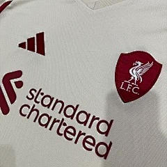 2025-26 Liverpool Away Shirt view 3
