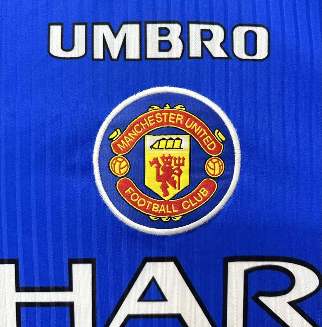 1996-98 Manchester United Second Away Retro Jersey view 4