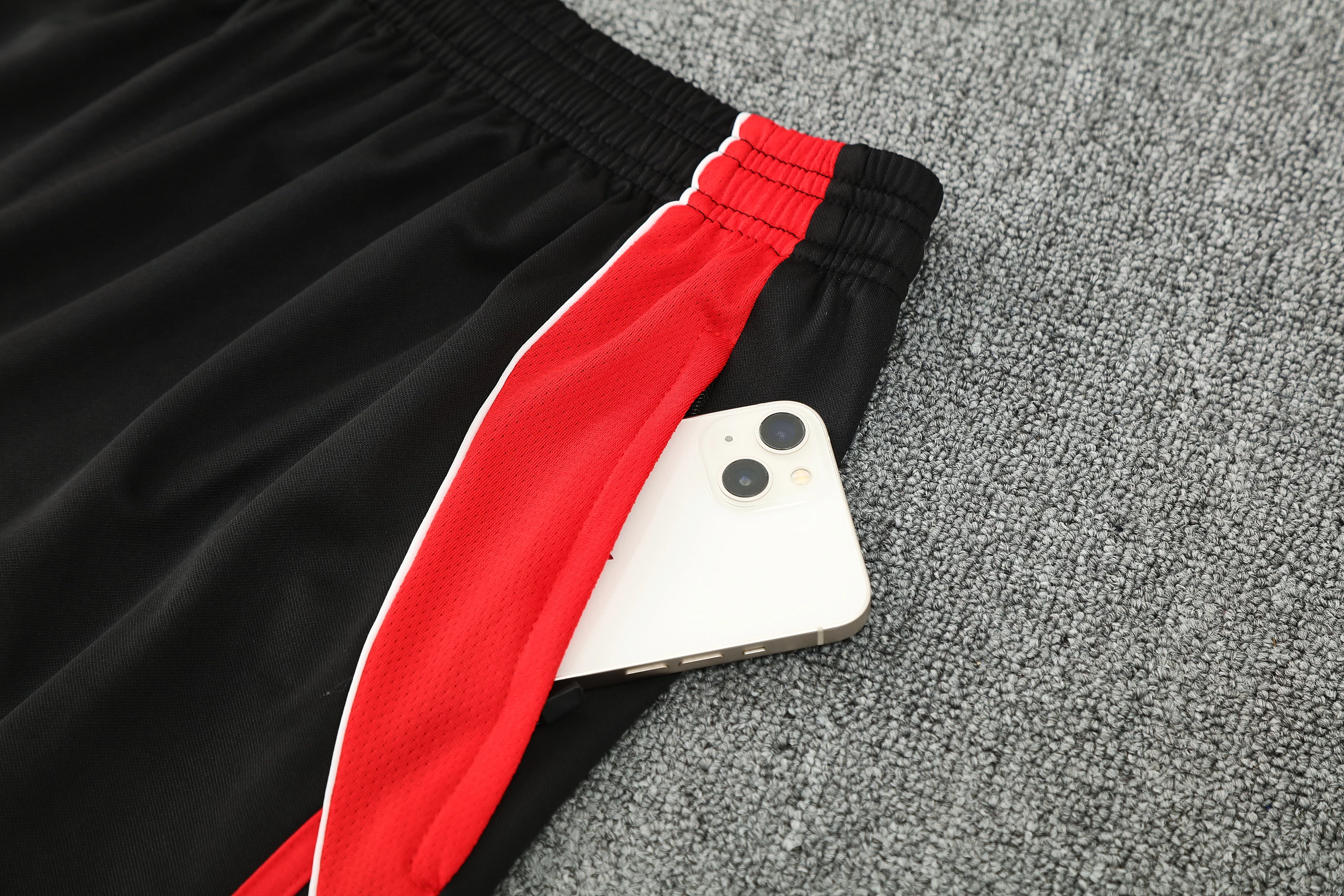 2025-26 Manchester United training vest jersey view 7