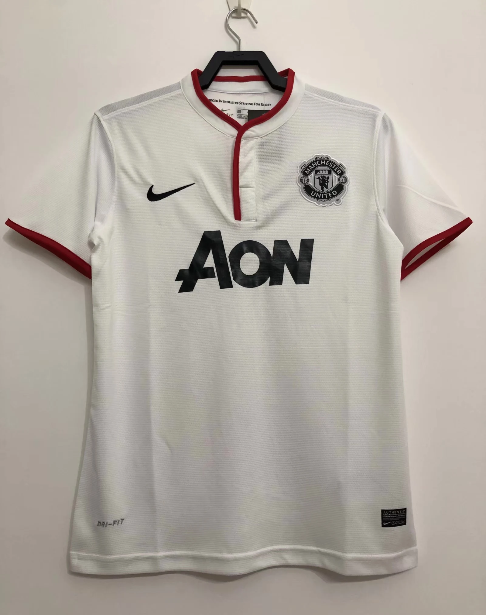 2013-14 Manchester United white retro jersey