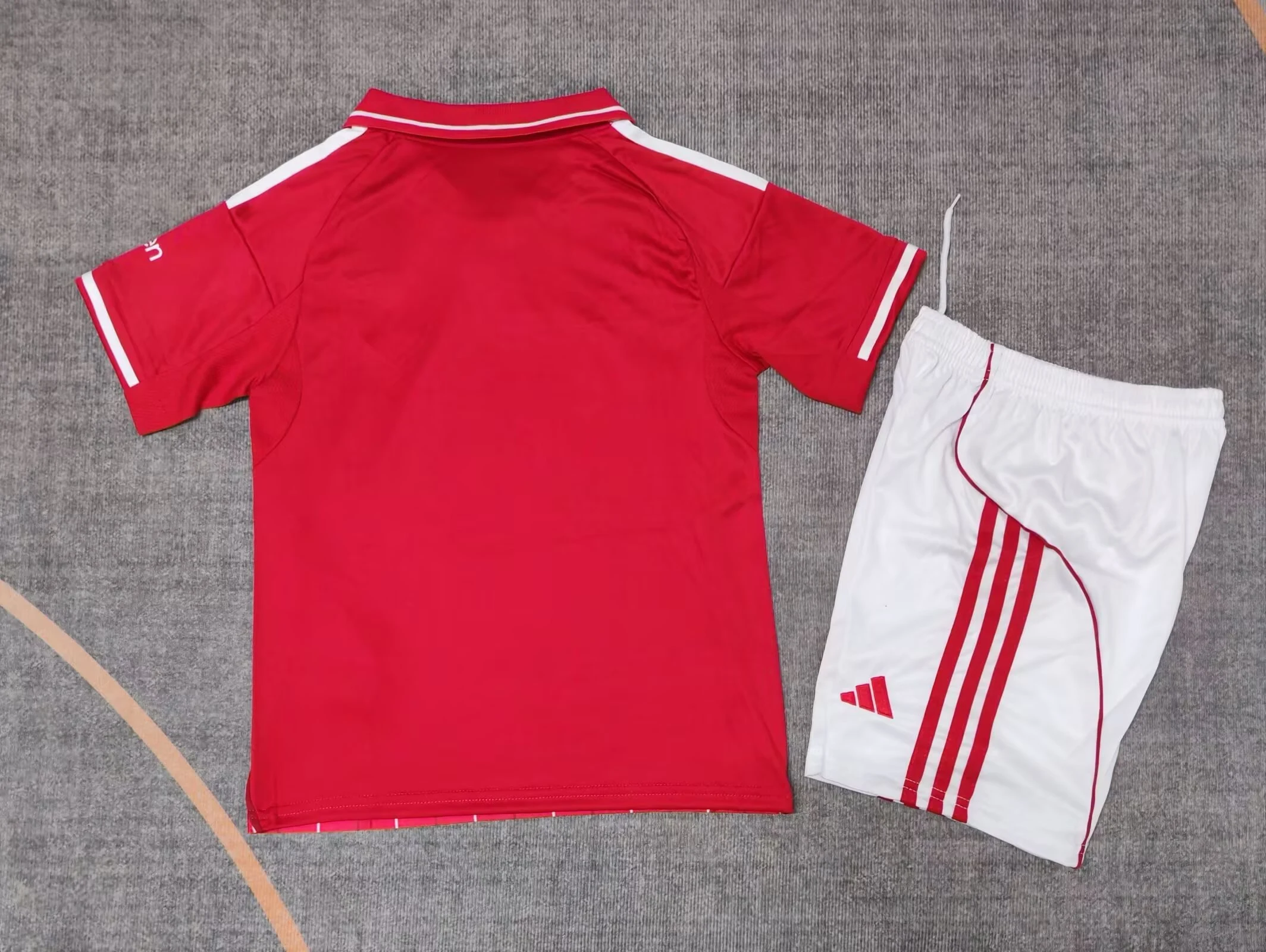 2025-26 Nottingham Forest Home Shirt - Kids' view 2