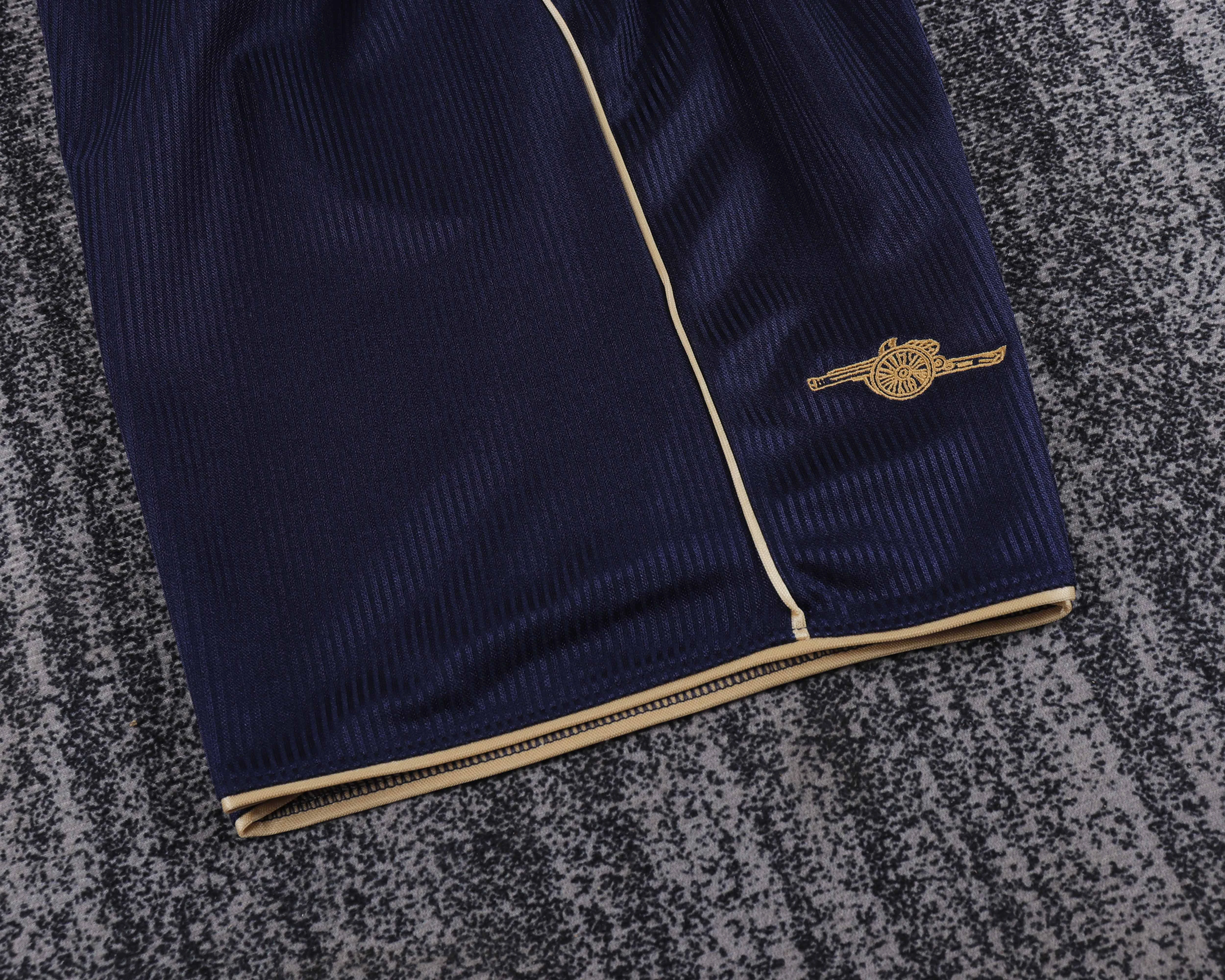 2001-02 Arsenal Away Retro Shirt - Kids Sizes view 8