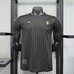 2025-26 Manchester United Casual Shirt - Player Edition view 9