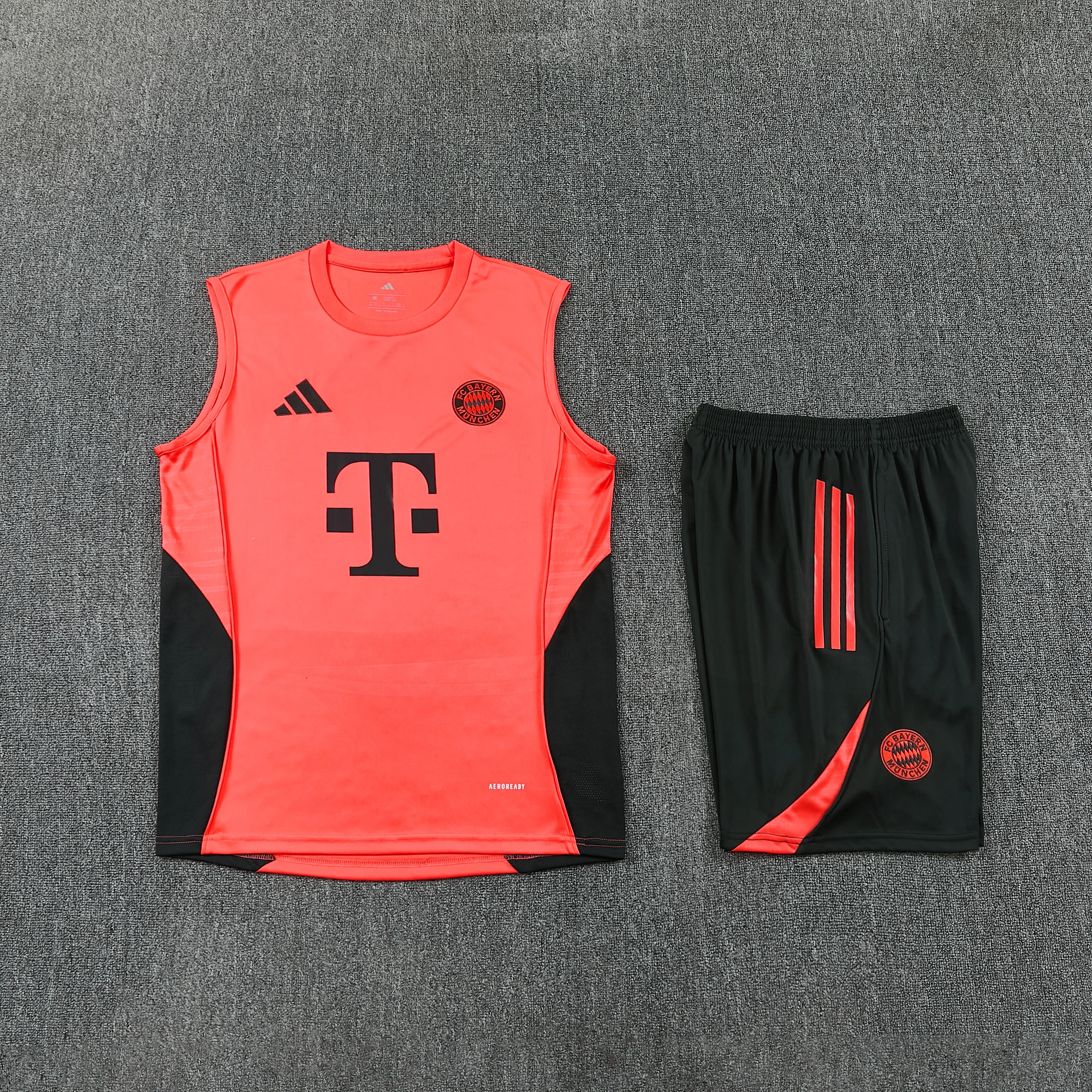 2025-26 Bayern Munich training vest jersey view 13