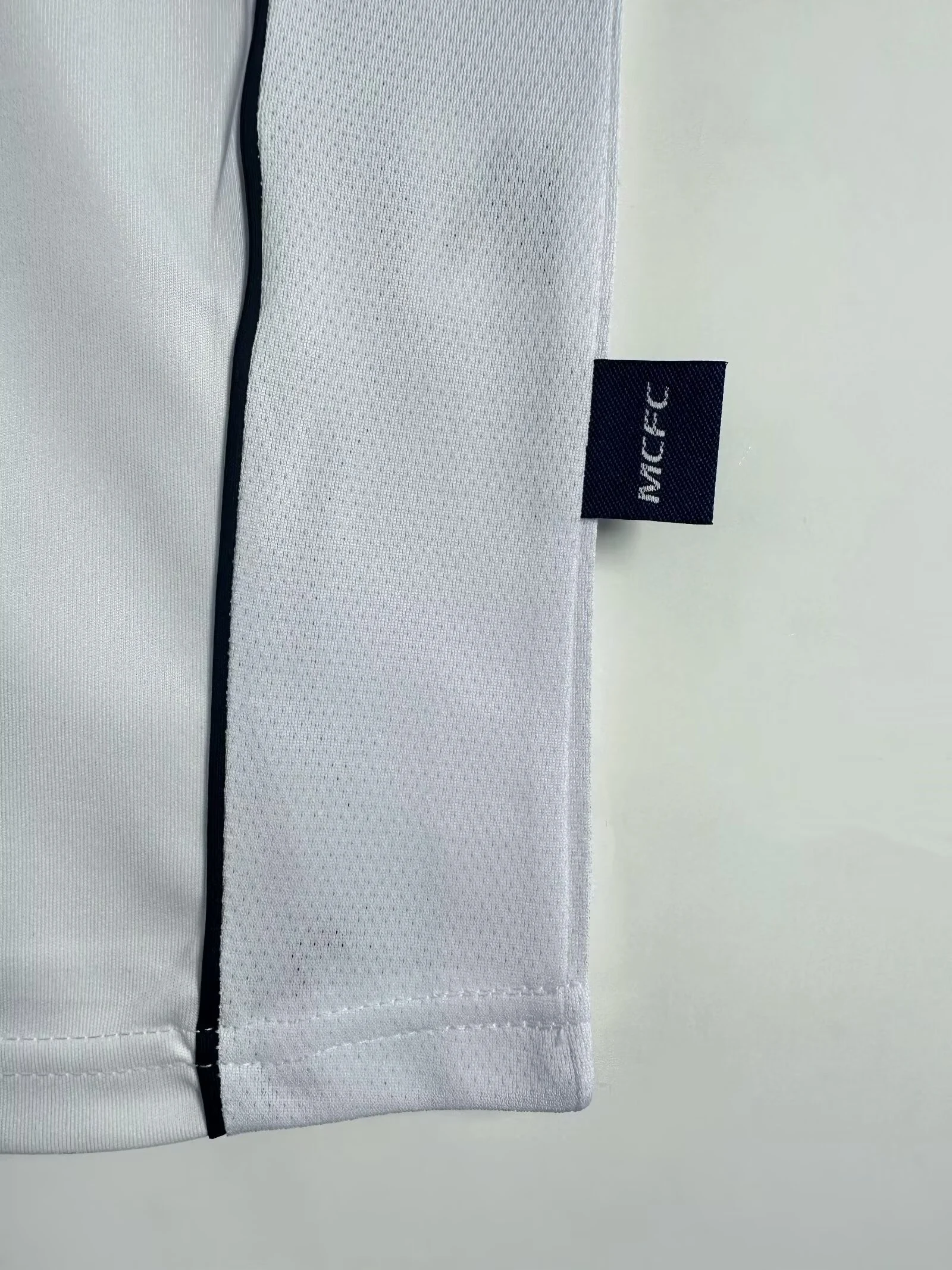 2002-03 Manchester City Away Retro Jersey view 7