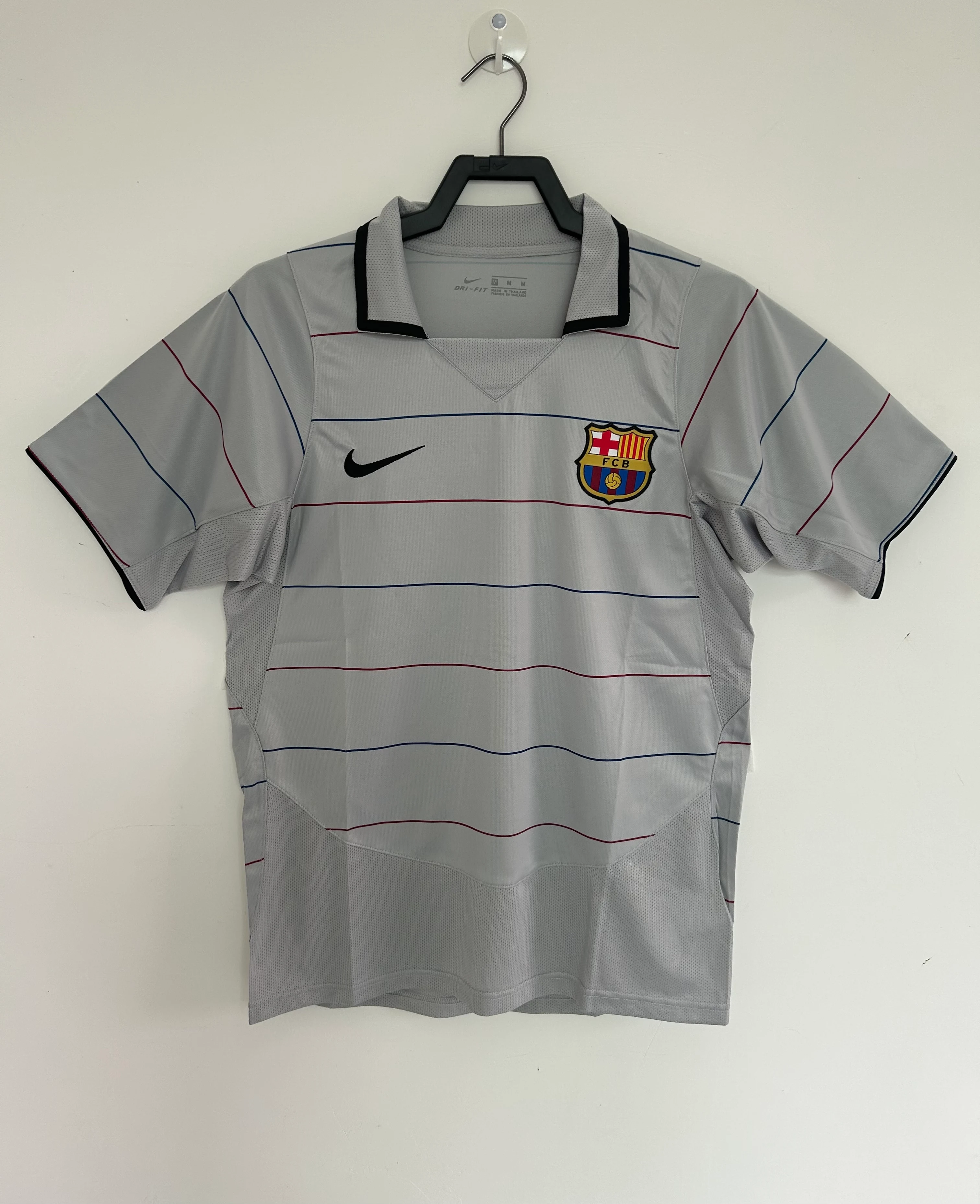 2003-04 Barcelona Away Retro Jersey