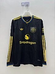 2025-26 Manchester United away long-sleeved second jersey. view 3