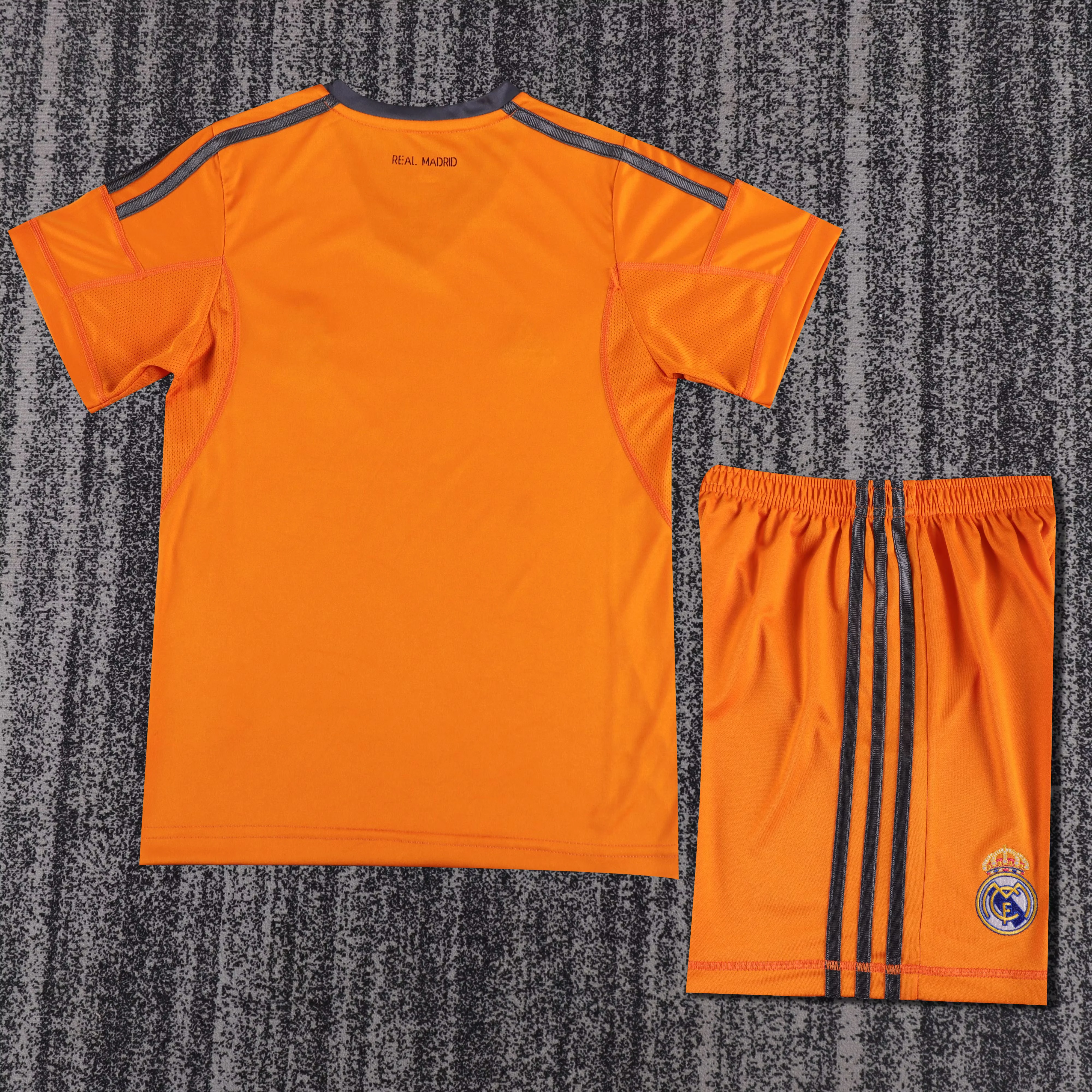 2013-14 Real Madrid Away Shirt - Kids Sizes view 2