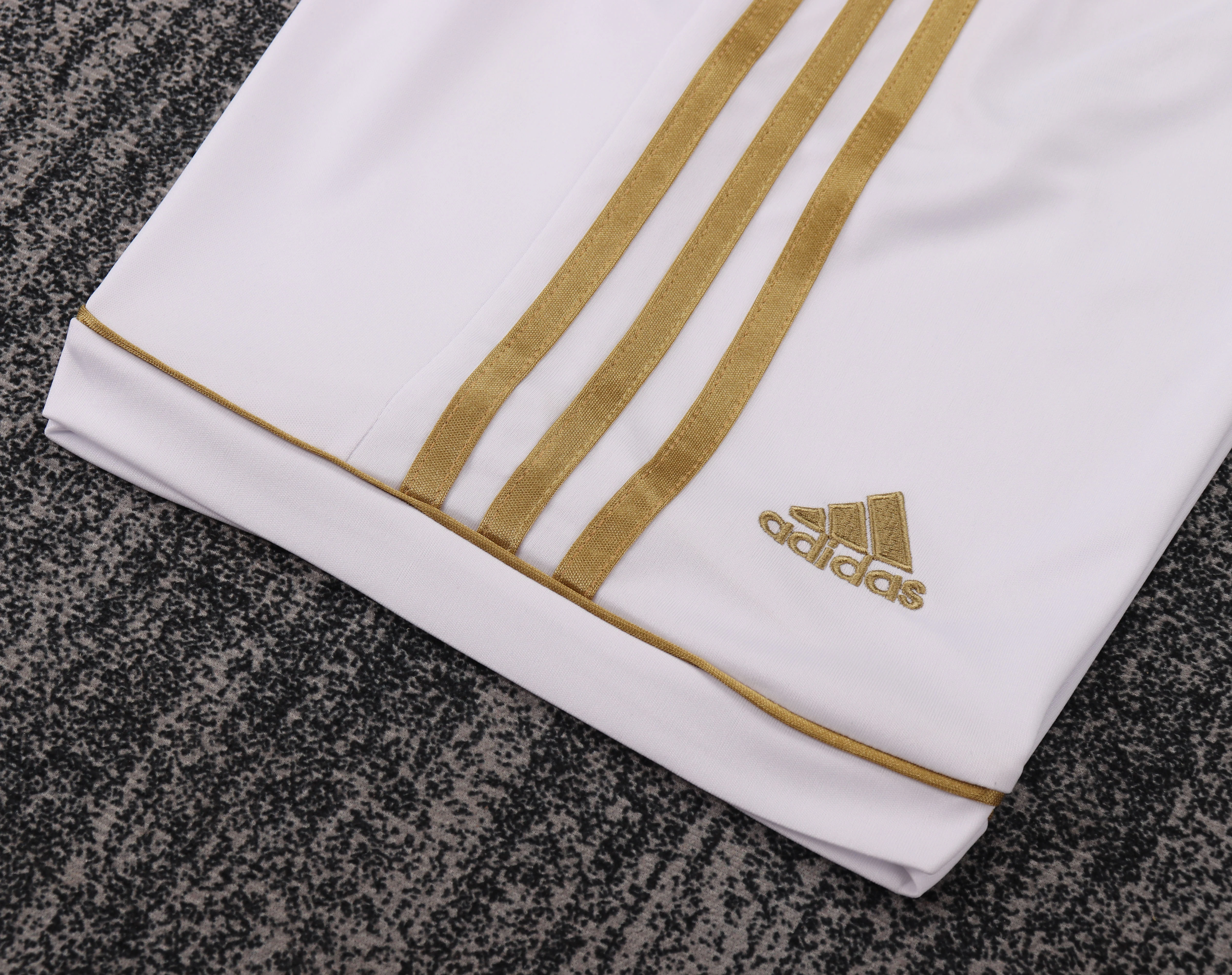 2011-12 Real Madrid Home Retro Shirt - Kids Sizes view 15