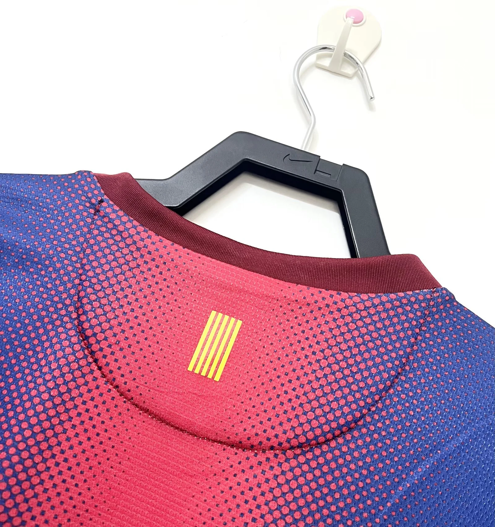 2012-13 Barcelona Home Retro Jersey view 9