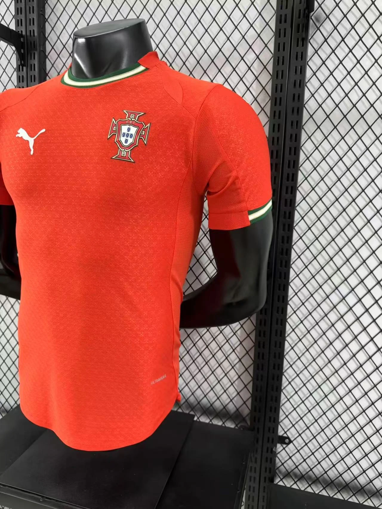 2025-26 Portugal Home Shirt - Player Edition view 7