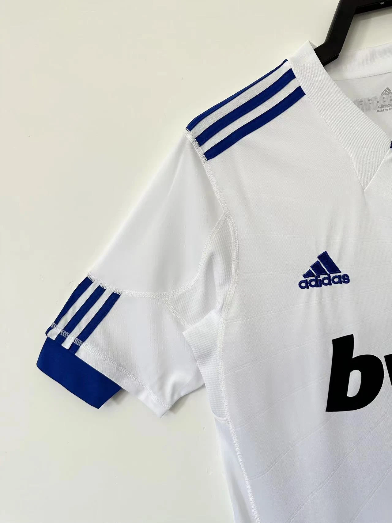 2010-11 Real Madrid Home Retro Jersey view 4