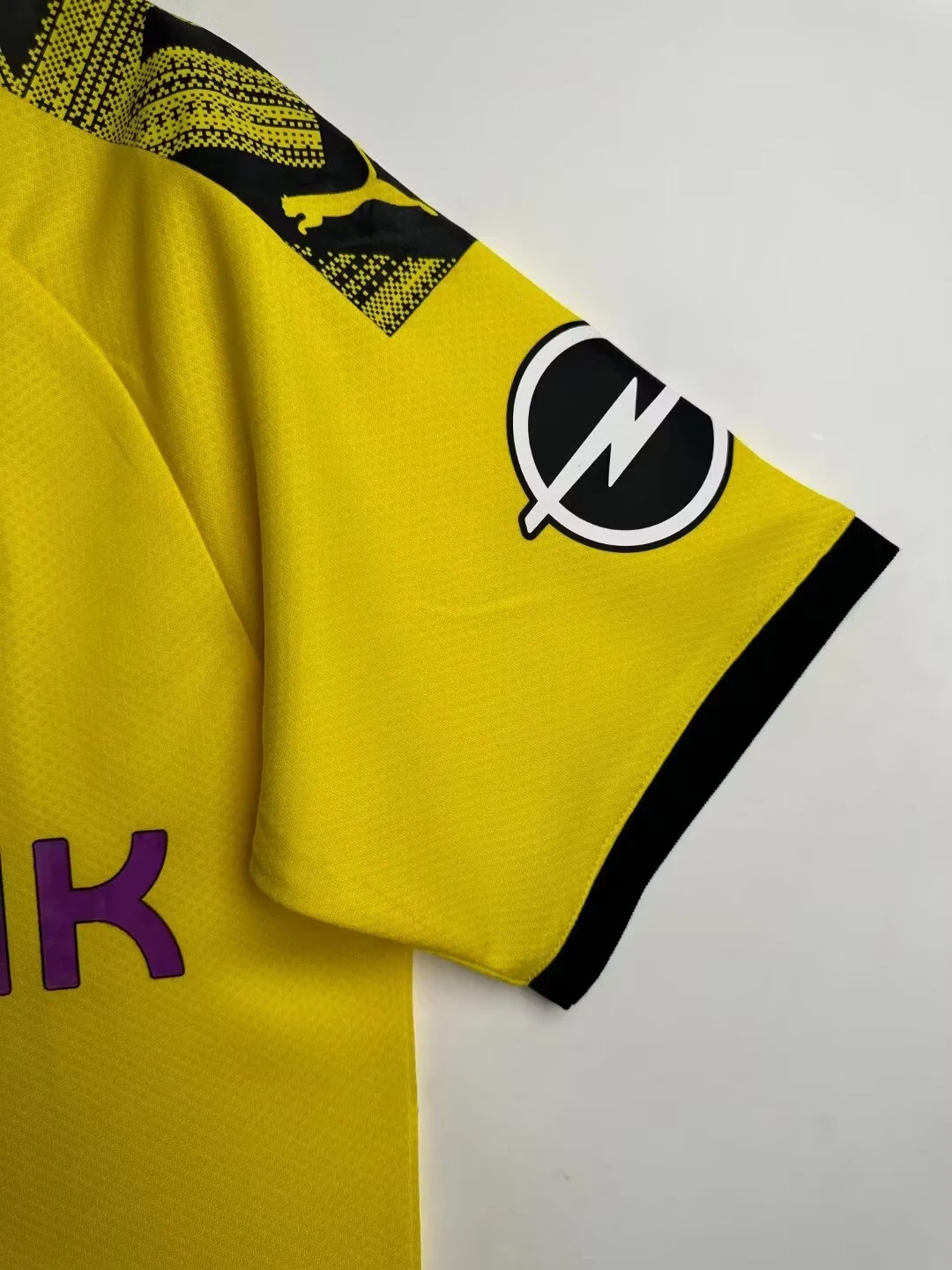 2019-20 Borussia Dortmund Home Retro Jersey view 9