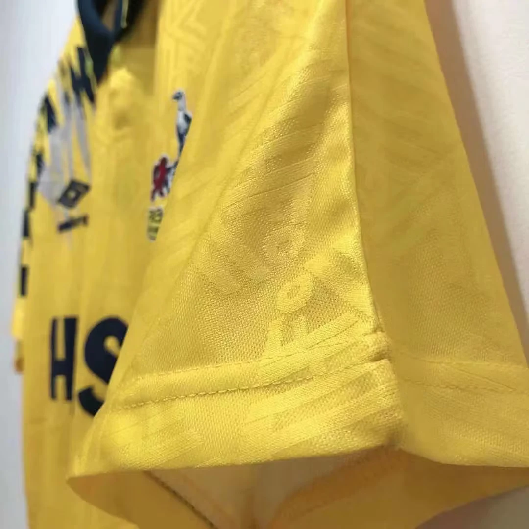1992-94 Tottenham Hotspur Away Retro Kit view 4