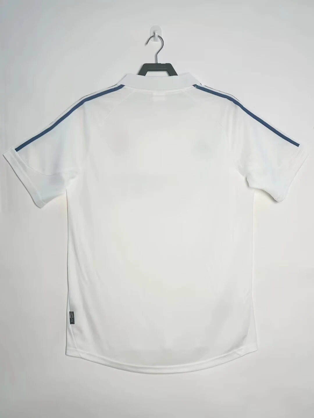 2001-02 Real Madrid Home Retro Jersey view 2