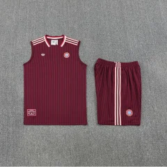 2025-26 Bayern Munich training vest jersey view 6