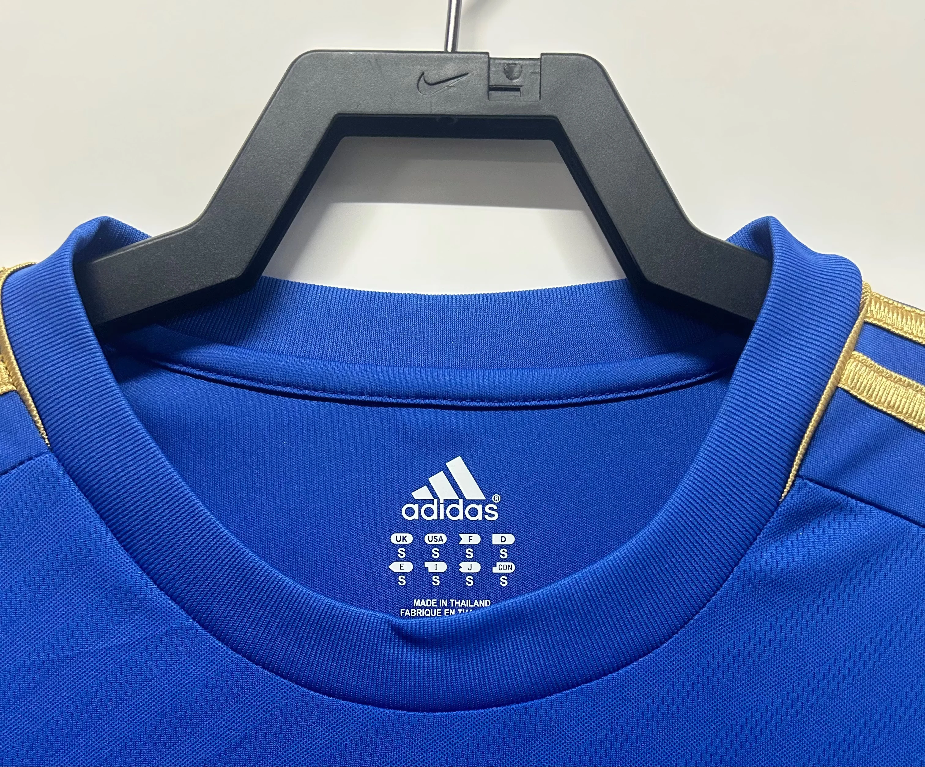 2012-13 Chelsea Home Retro Shirt view 7
