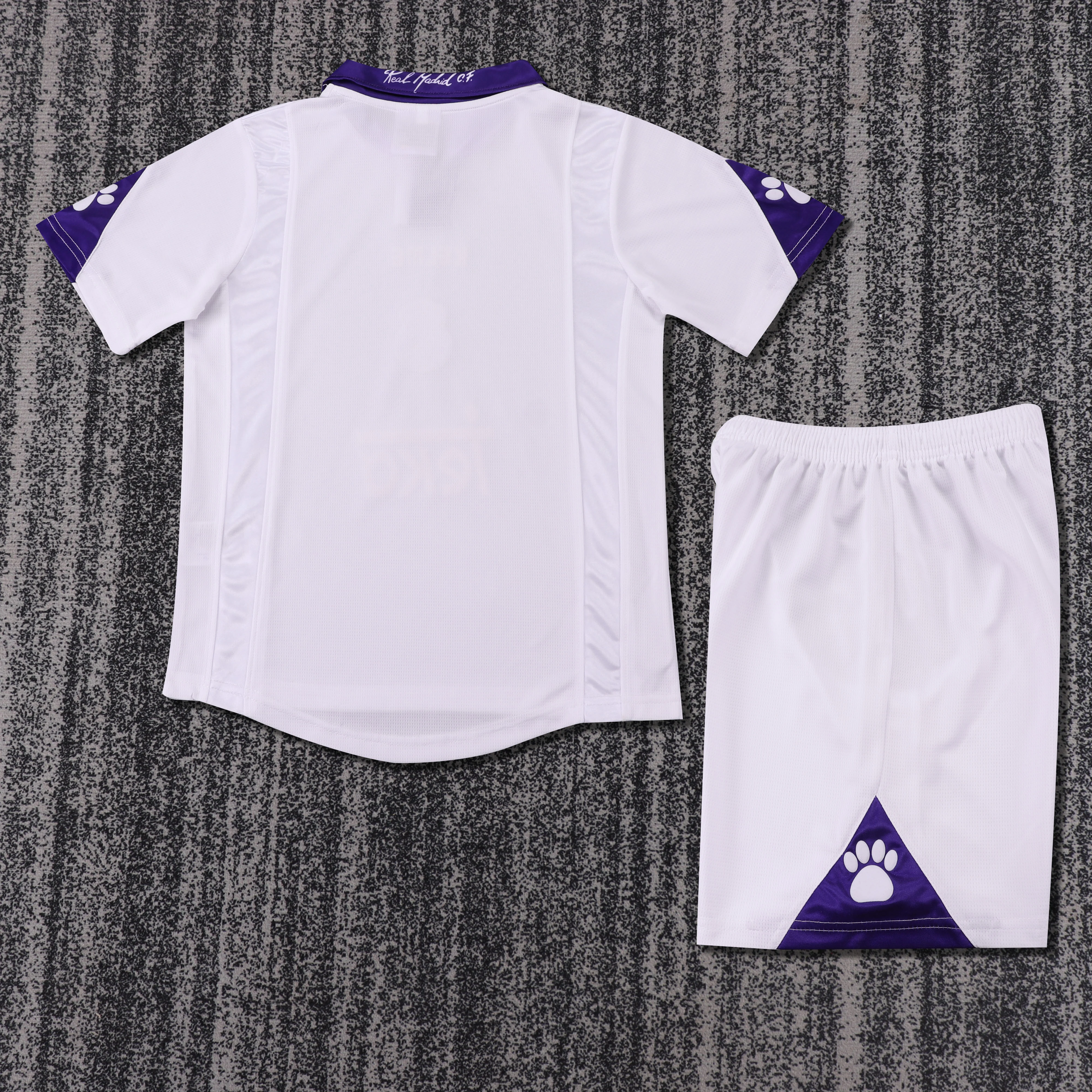 1997-98 Real Madrid Home Retro Shirt - Kids Sizes view 2