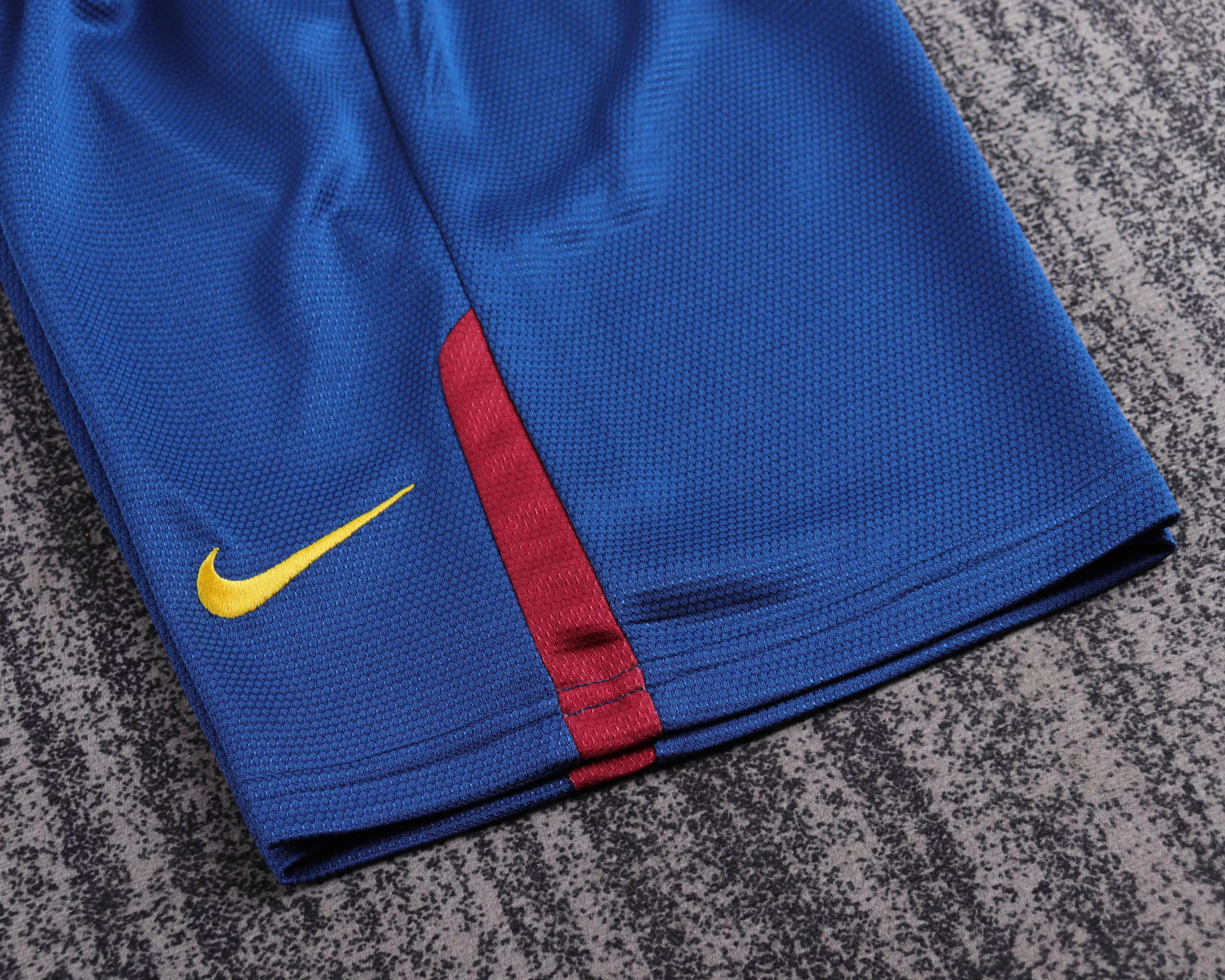 2008-09 Barcelona Home Champions League Retro Shirt - Kids Size view 13