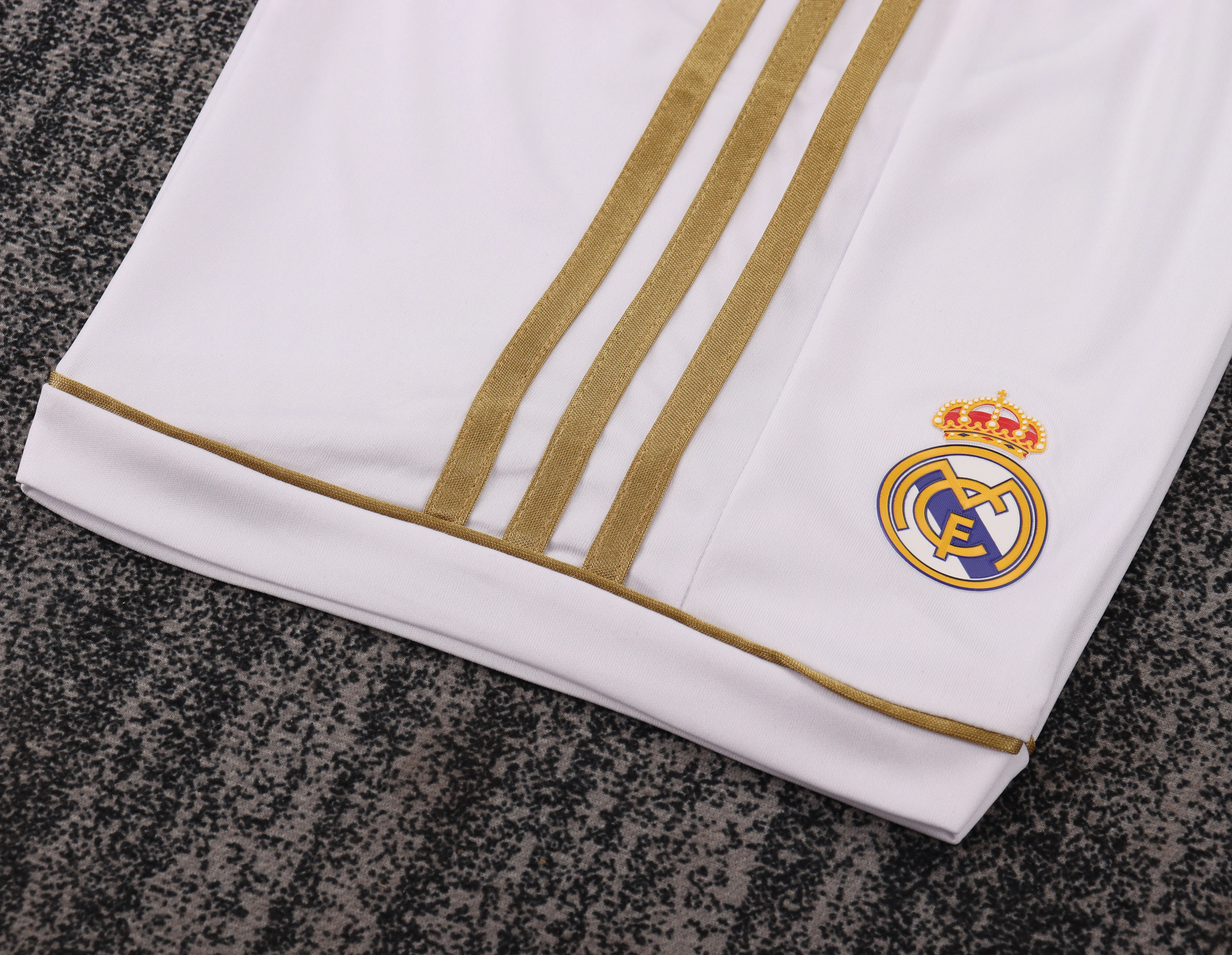 2011-12 Real Madrid Home Retro Shirt - Kids Sizes view 16