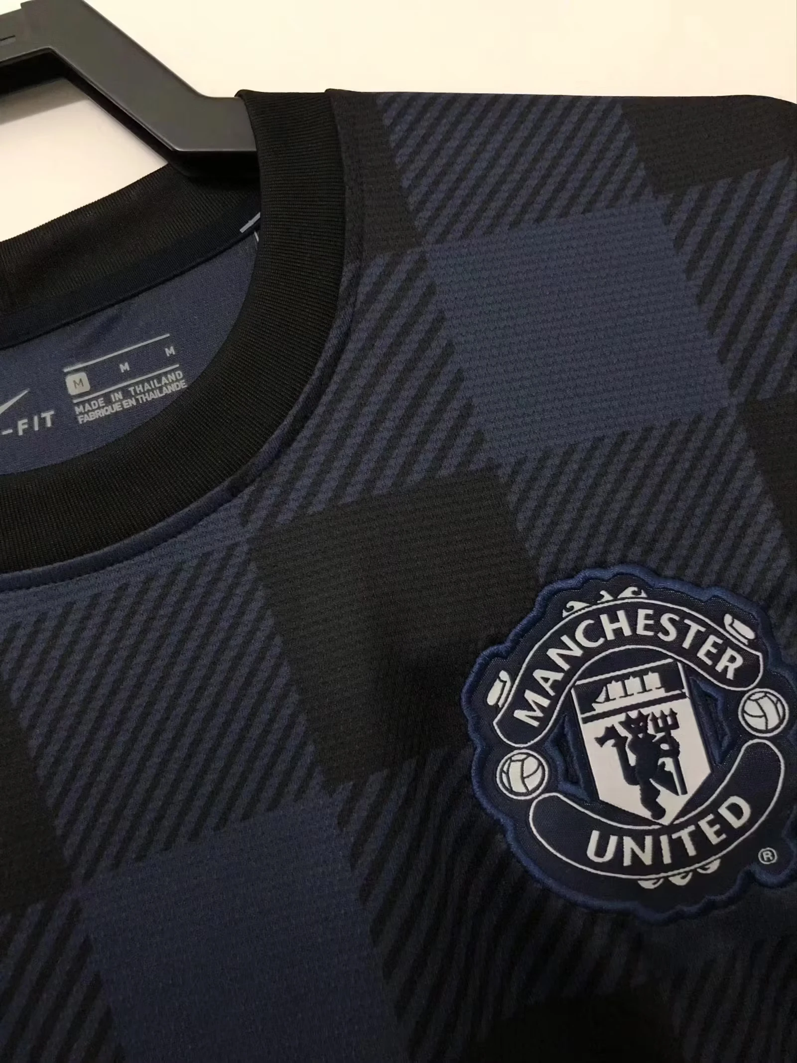 2013-14 Manchester United away black retro jersey view 10