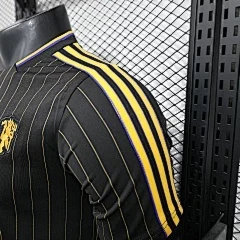 2025-26 Manchester United Casual Shirt - Player Edition view 5