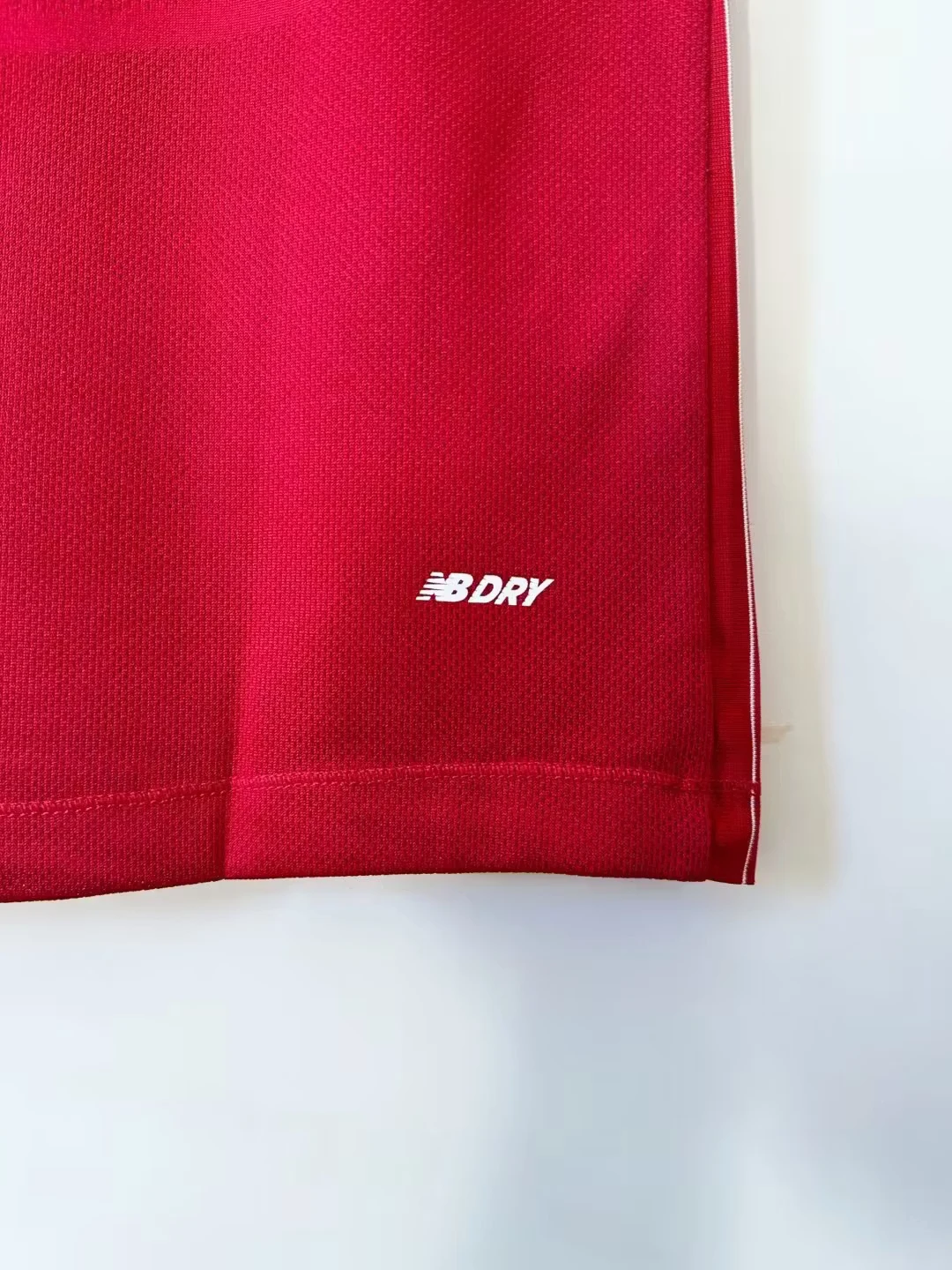 2019-20 Liverpool Home Retro Jersey view 4