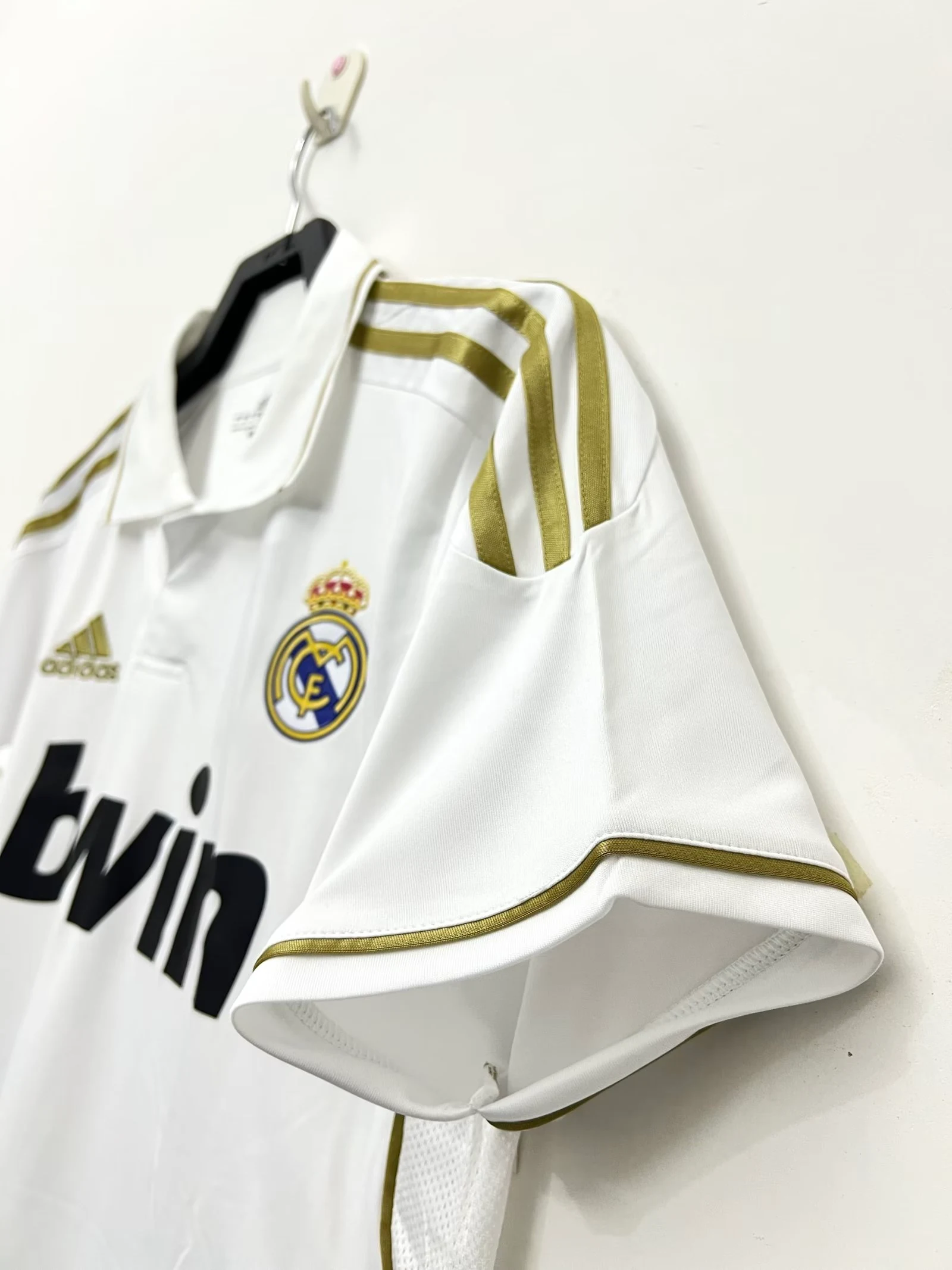 2011-12 Real Madrid Home Retro Jersey view 4