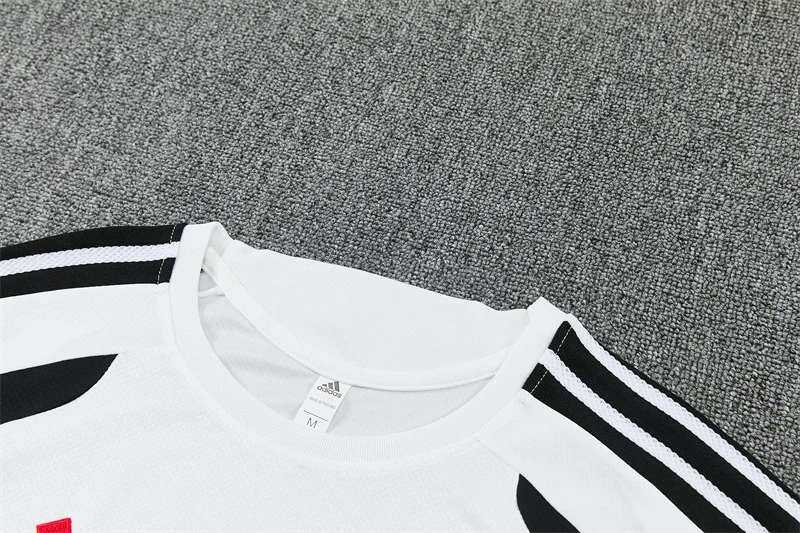 2026-27 Liverpool White Short-Sleeve Training Jersey view 6