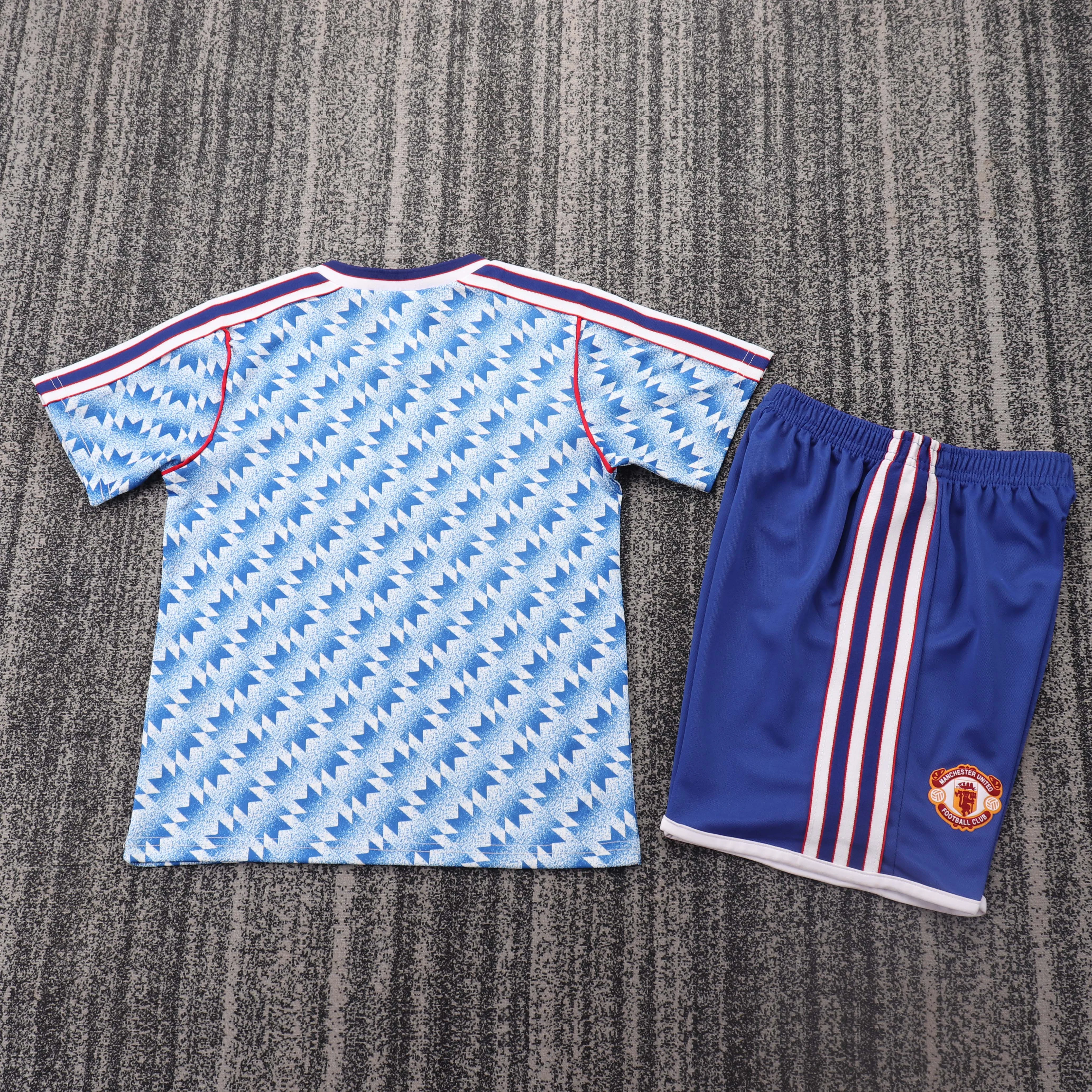 1990-92 Manchester United Away Retro Shirt - Kids view 2