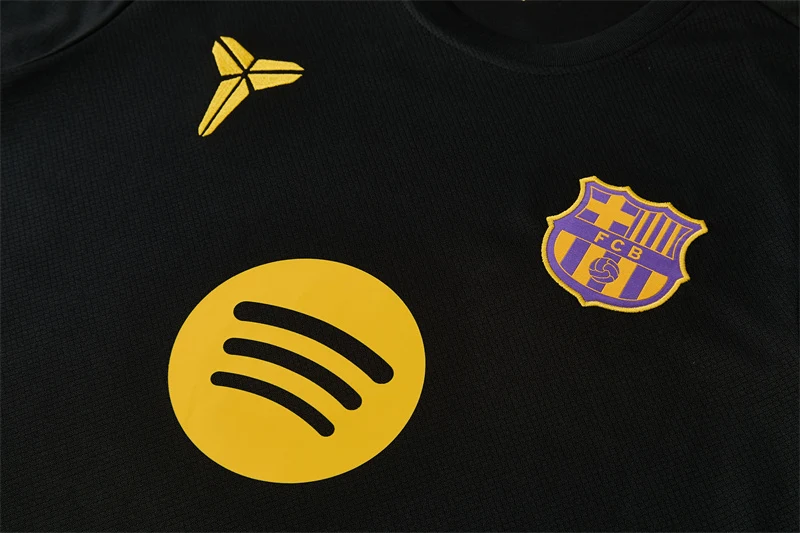 2026-27 Barcelona Black Short-Sleeve Training Jersey view 6