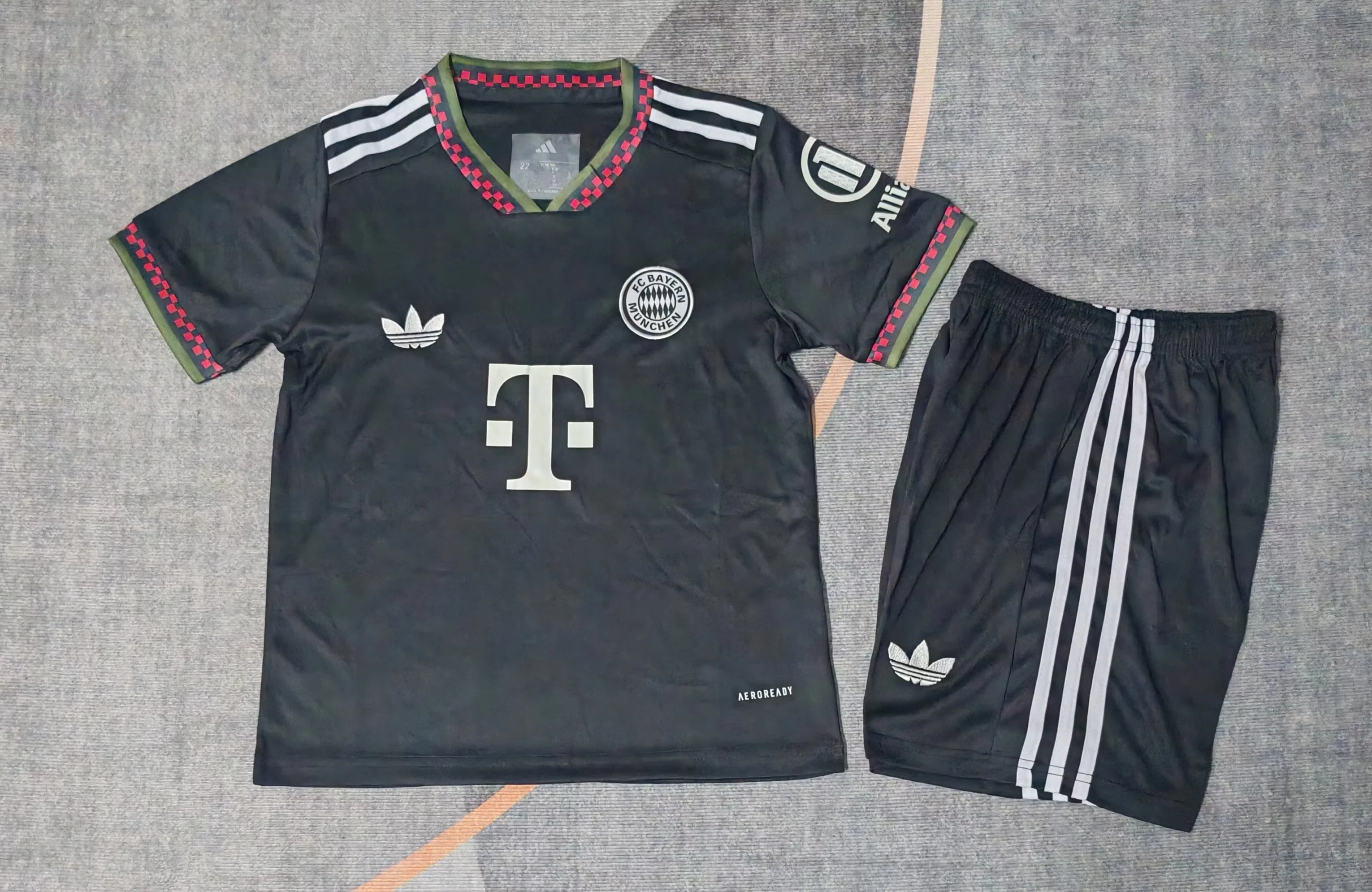 2025-26 Bayern Munich Third Away Kit – Kids'