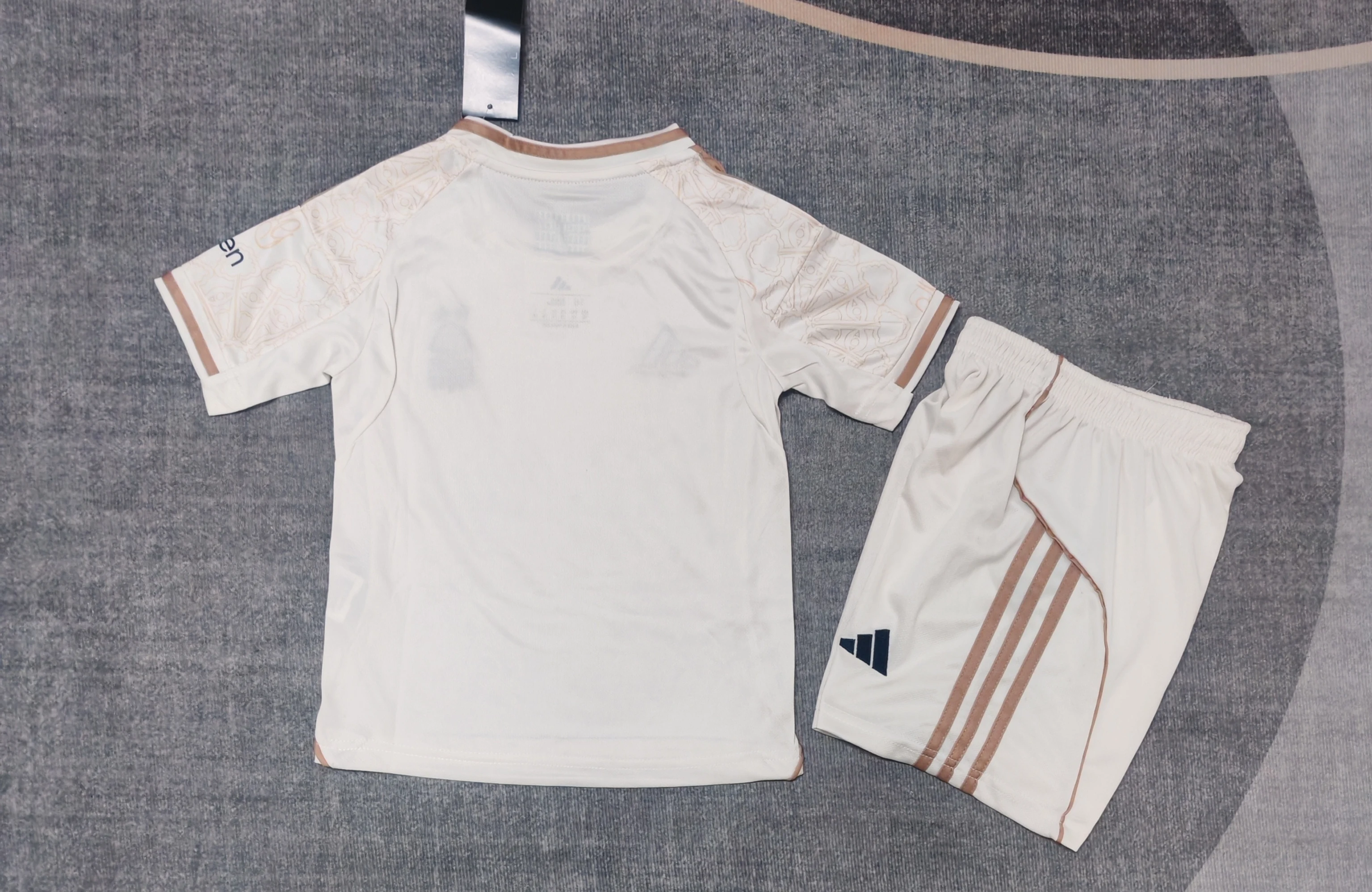 2025-26 Nottingham Forest Away Shirt - Kids' view 2