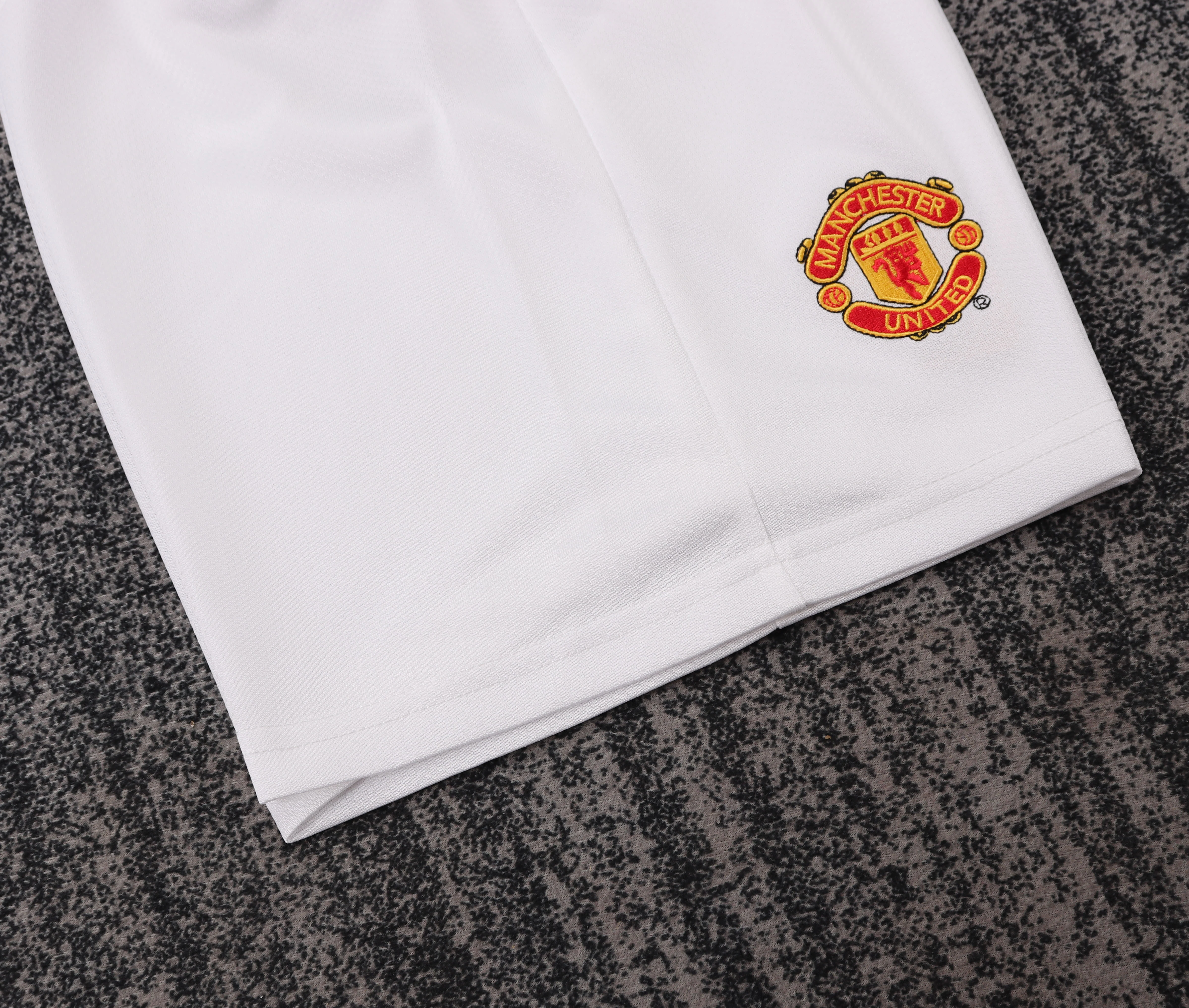 2005-06 Manchester United Home Retro Shirt - Kids view 11