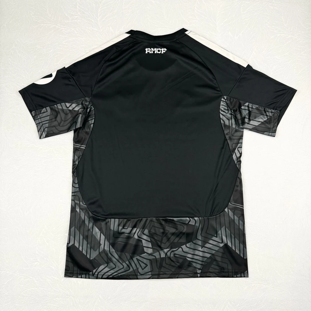 2026-27 Real Madrid Goalkeeper Jersey - Fan Edition view 9