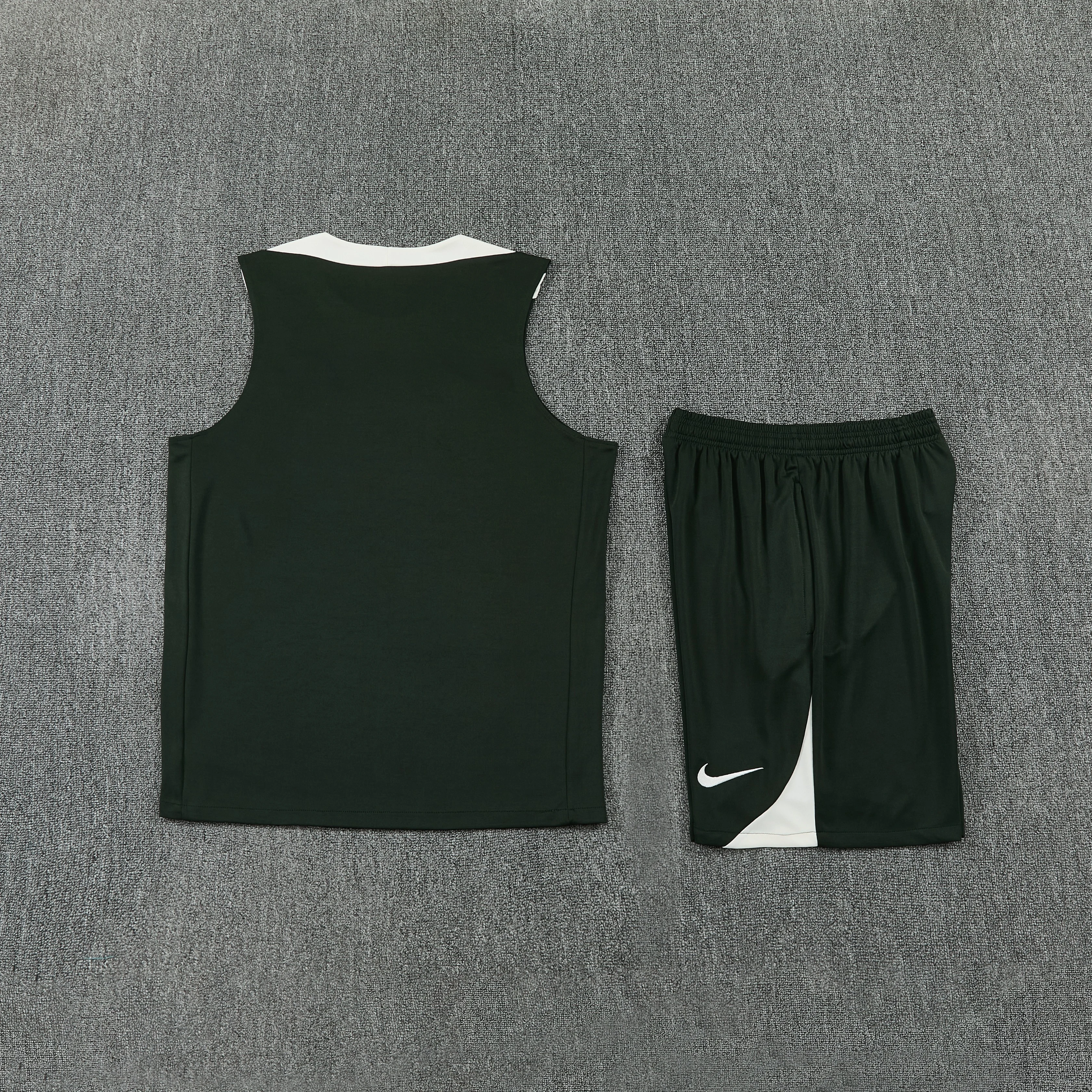 2025-26 Chelsea training vest jersey view 4