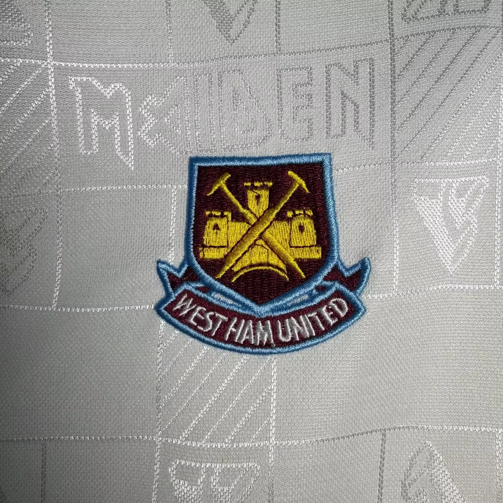 1999 West Ham United Away Retro Jersey view 8