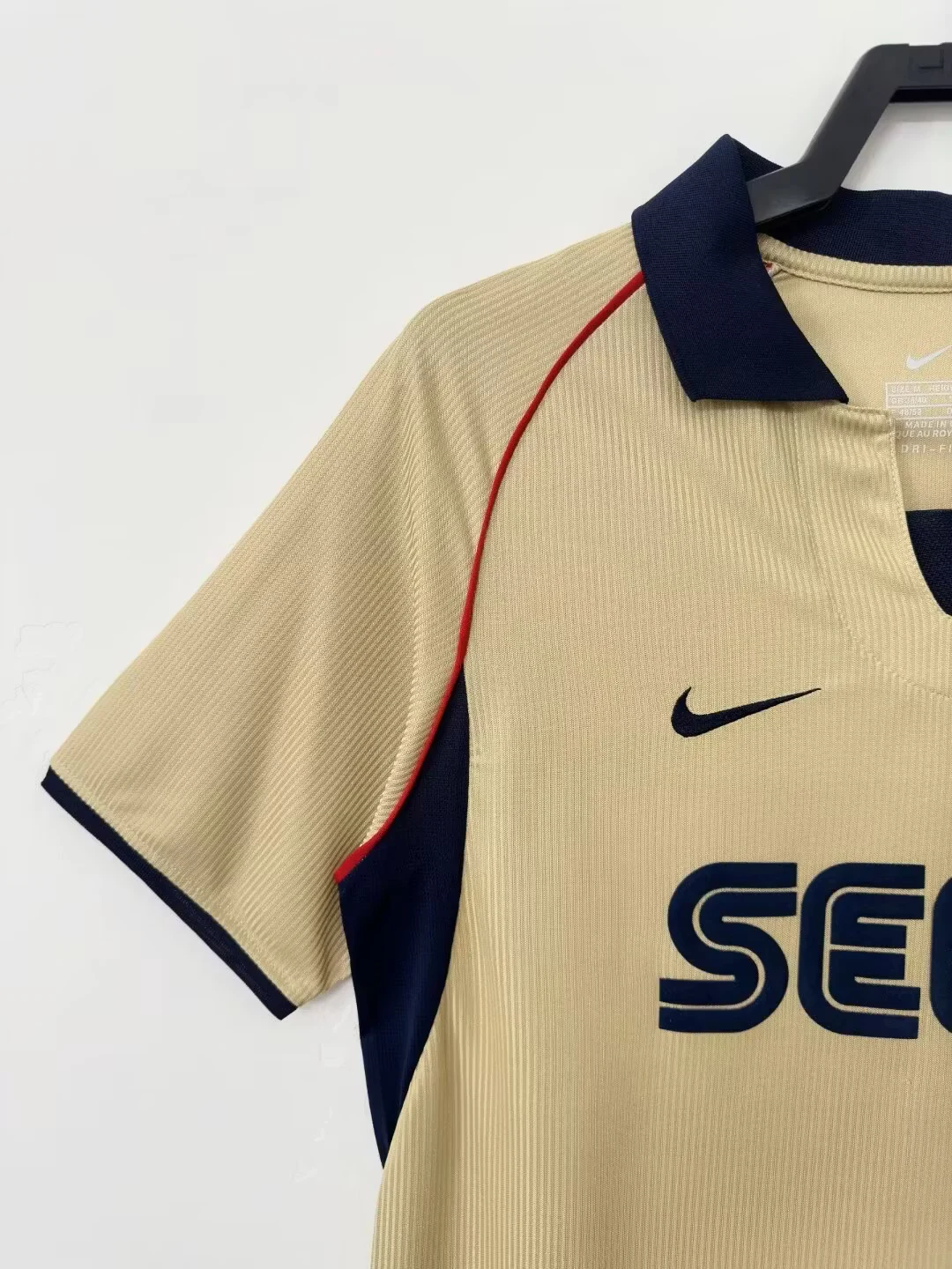2001-02 Arsenal Away Retro Shirt view 9
